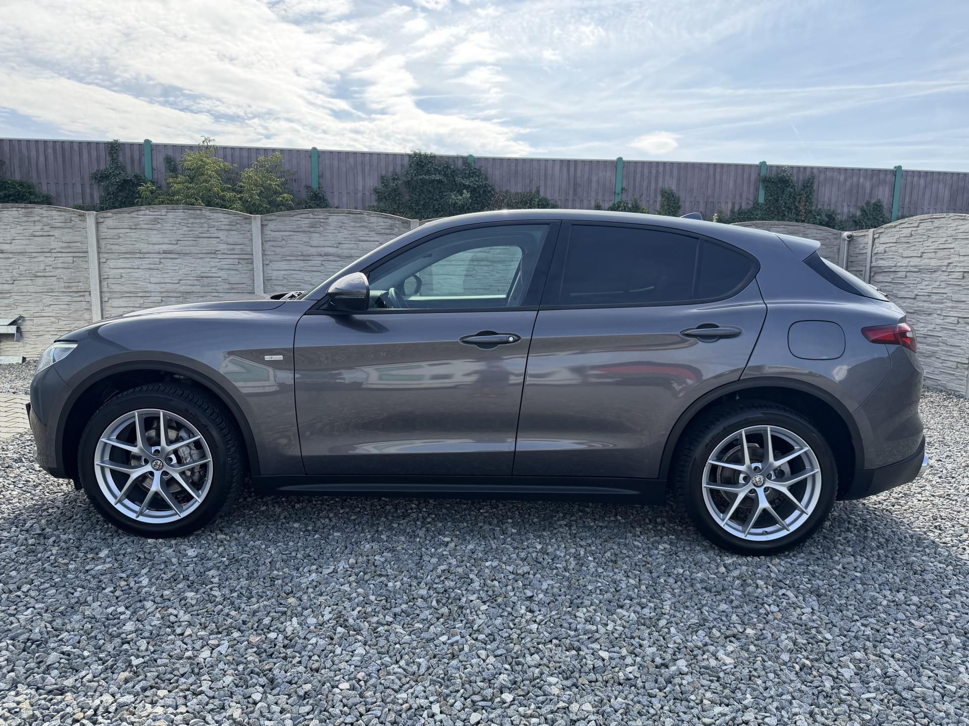 Alfa Romeo Stelvio, 2.2JTDM Q4 4x4 210PS VELOCE 1A - fotka 5
