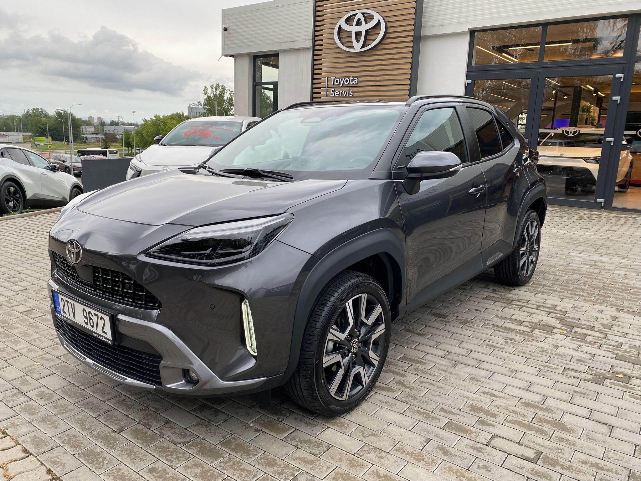 Toyota Yaris Cross, 1.5 HEV 130k STYLE - fotka 2