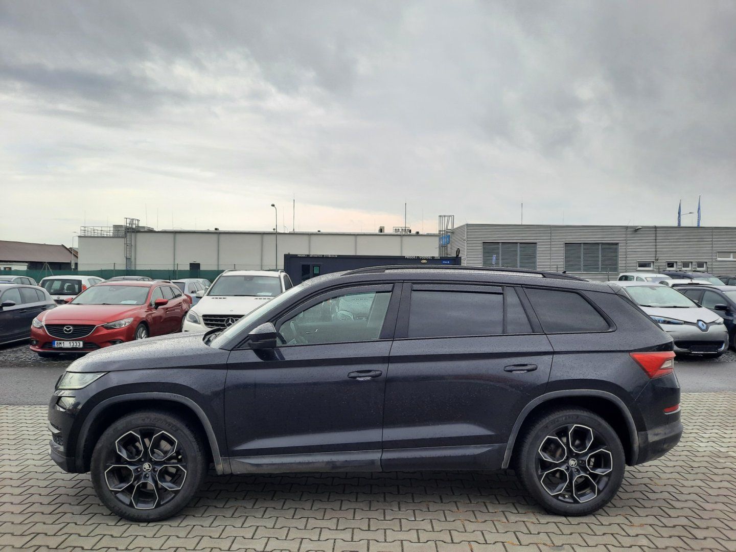 Škoda Kodiaq, 2.0 TDi *140kW*4x4*DSG* - fotka 5