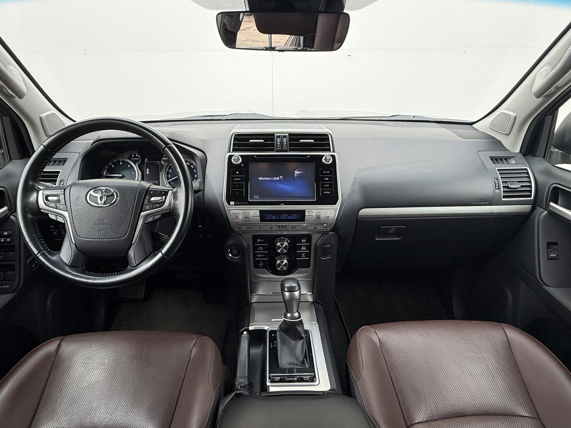 Toyota Land Cruiser, 2.8 D-4D AT AWD 130 kW Executi - fotka 5