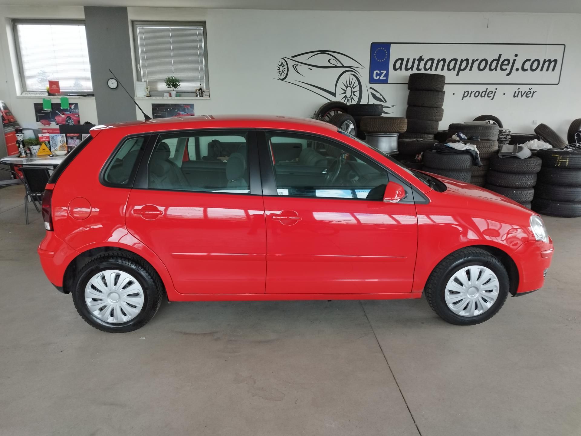 Volkswagen Polo, 1,4i 59KW KLIMA CD EL.VÝ. SER. - fotka 4