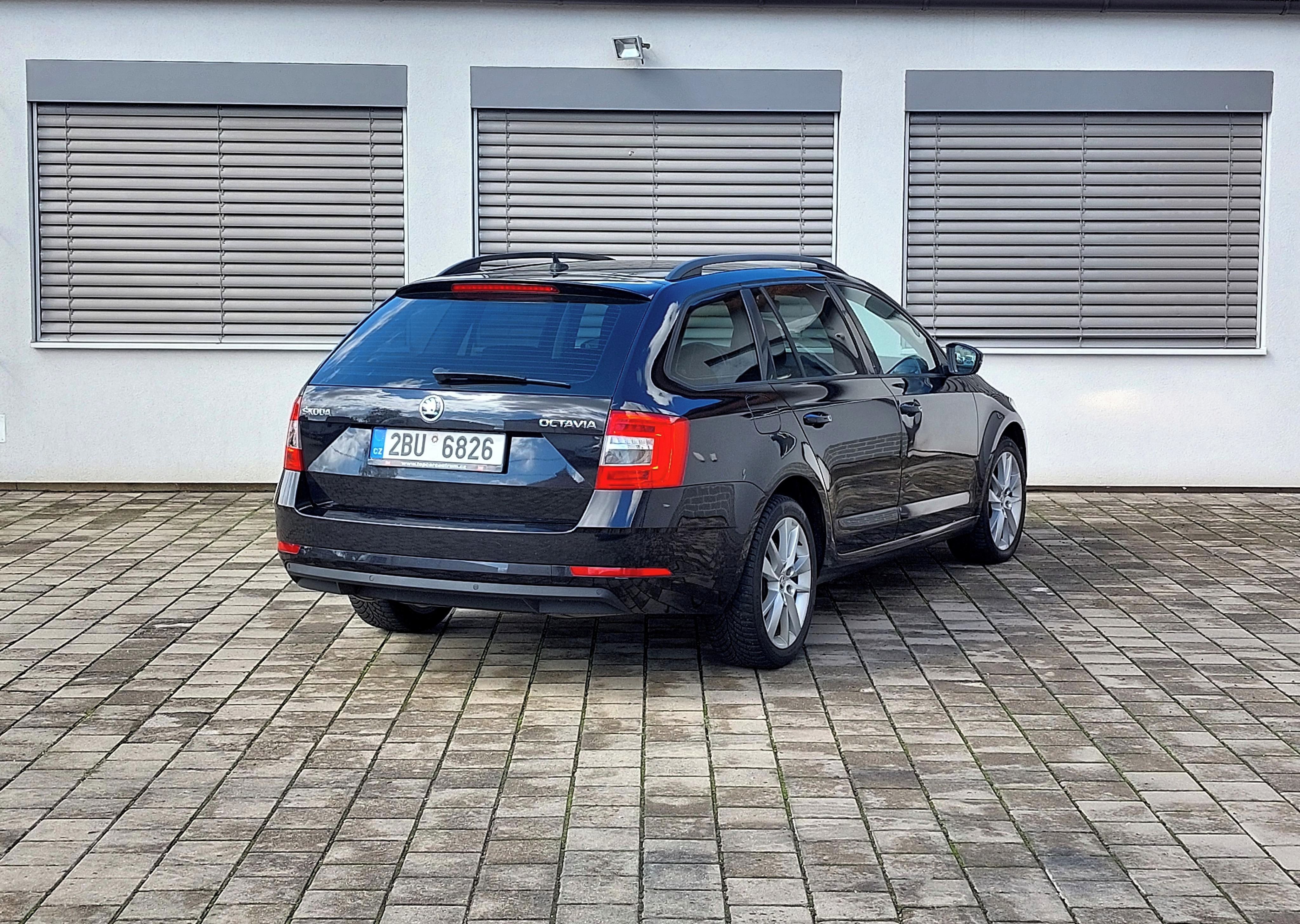 Škoda Octavia, 1.9 TDI, 110 kW - fotka 5