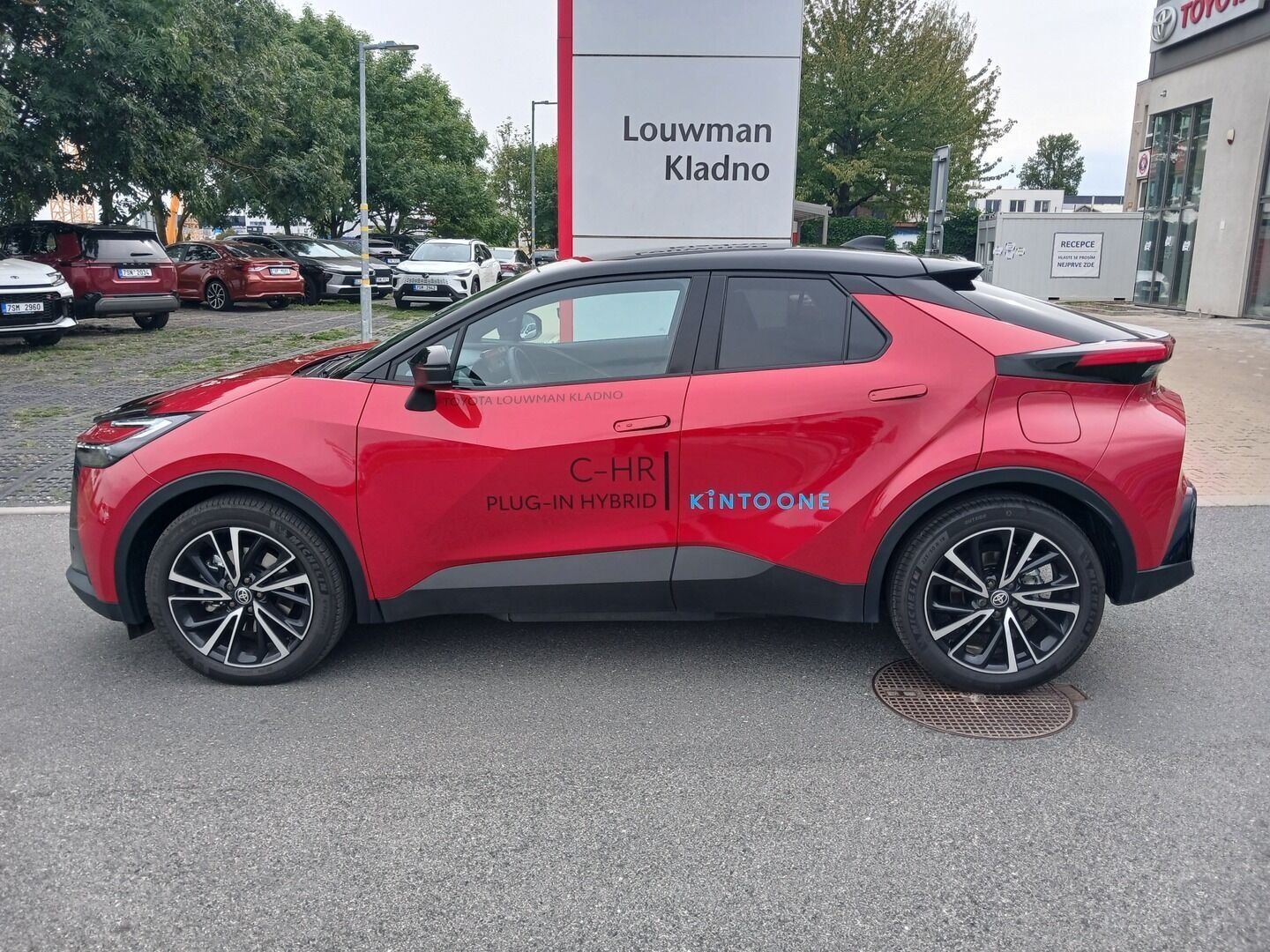 Toyota C-HR, 2.0 PHEV Executive - fotka 3