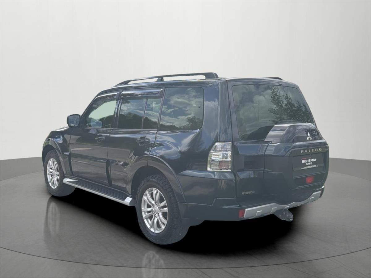 Mitsubishi Pajero, 3,2 DI-D ČR SERVIS NT - fotka 5