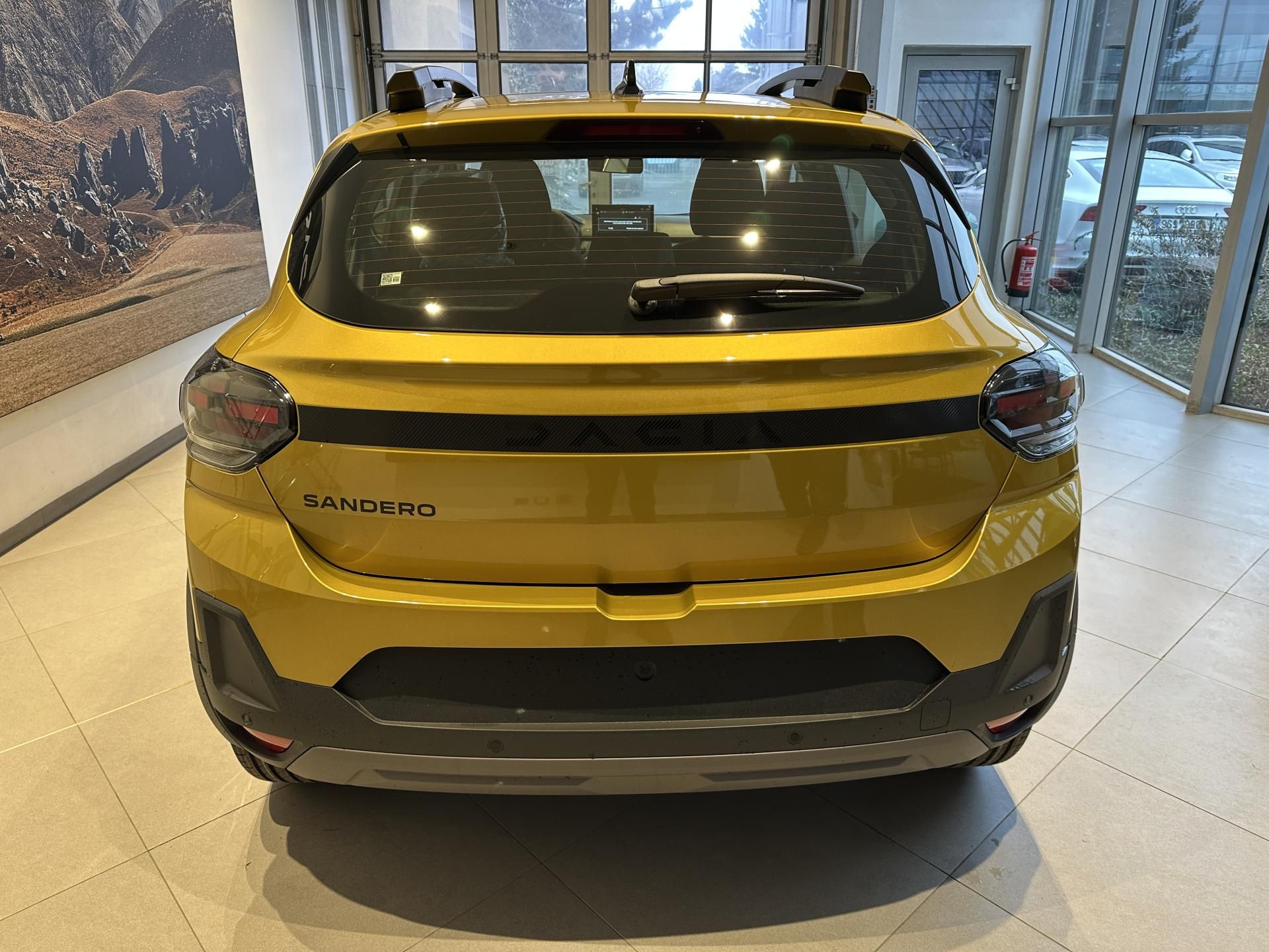 Dacia Sandero, STEPWAY HYBRID 155 - ŘÍJEN - fotka 4