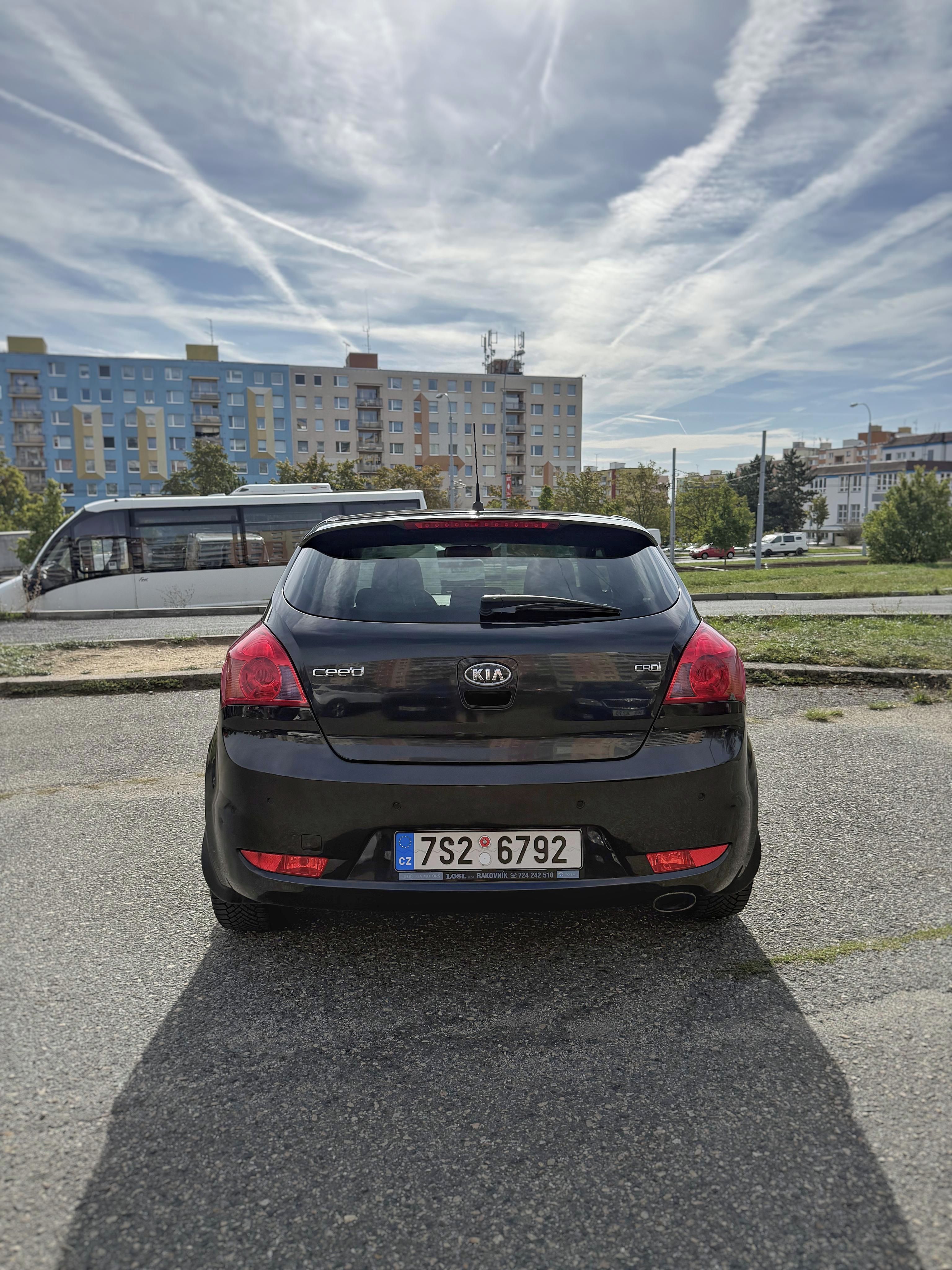 Kia Pro_cee´d, Kia Pro_Cee’d 2.0 CRDi, 103 kW - fotka 6