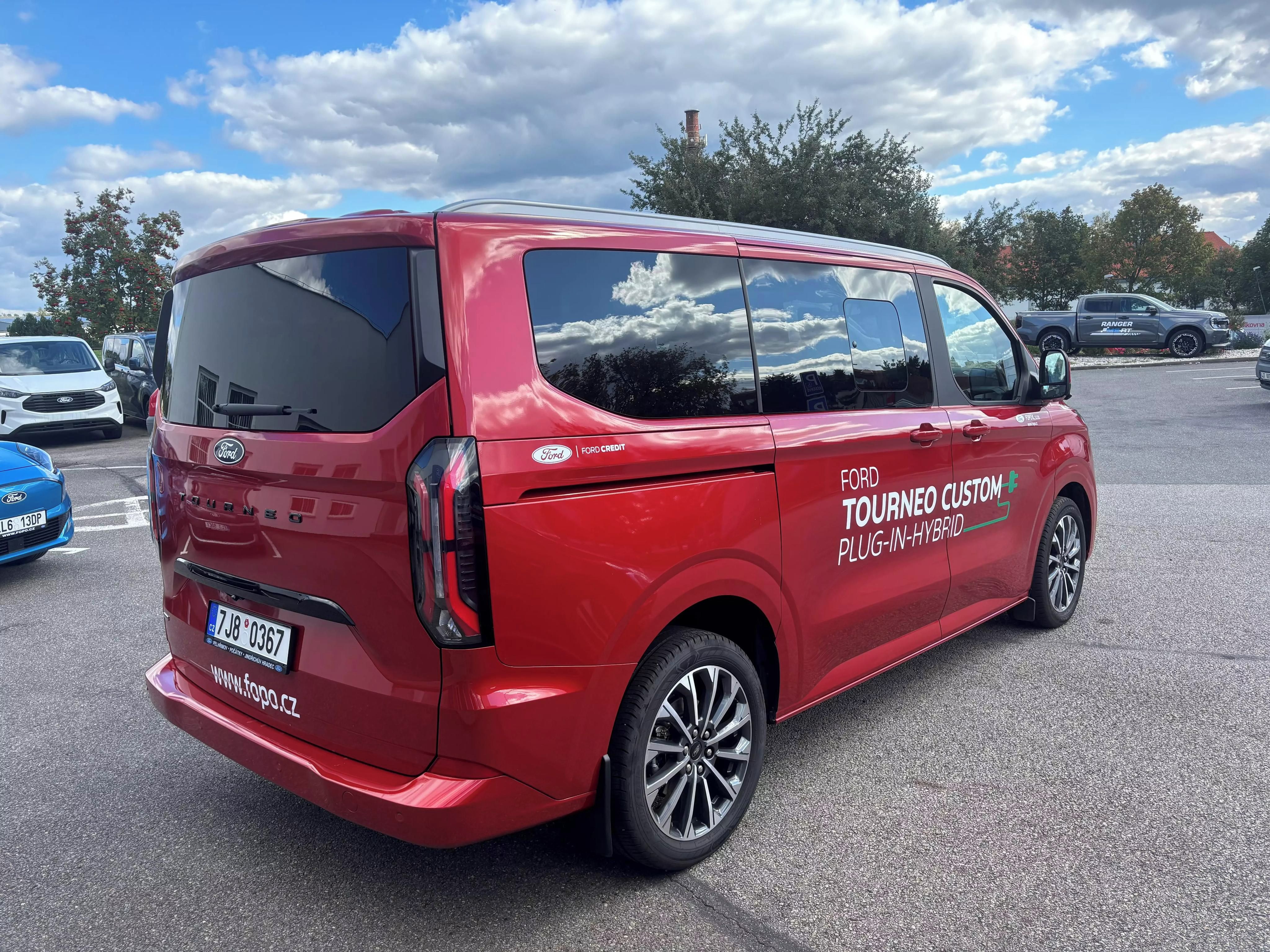 Ford Tourneo Custom, Titanium X L1 2.5 PHEV - fotka 4
