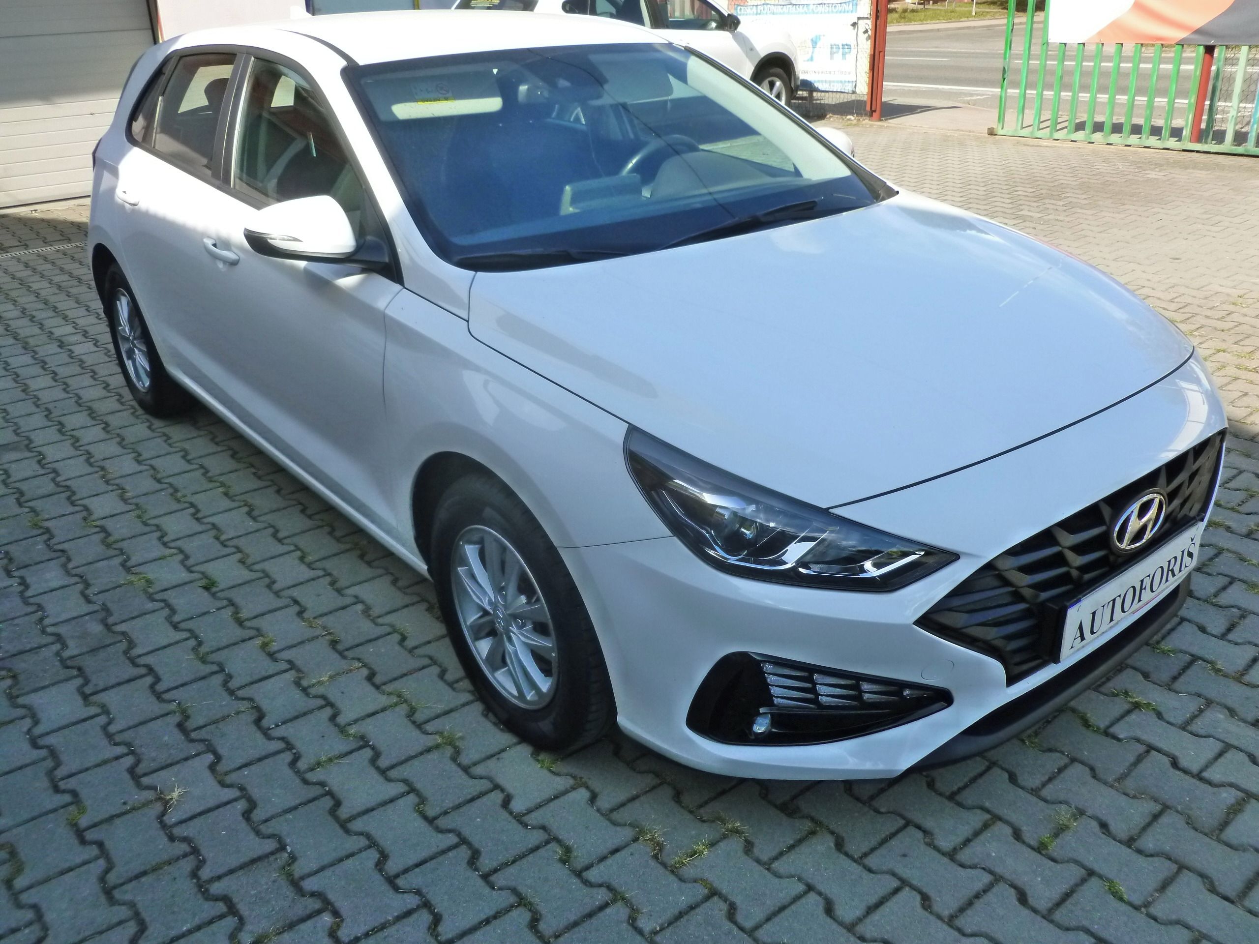 Hyundai i30, 1.5 PDE/CZ/ TOP STAV - fotka 4