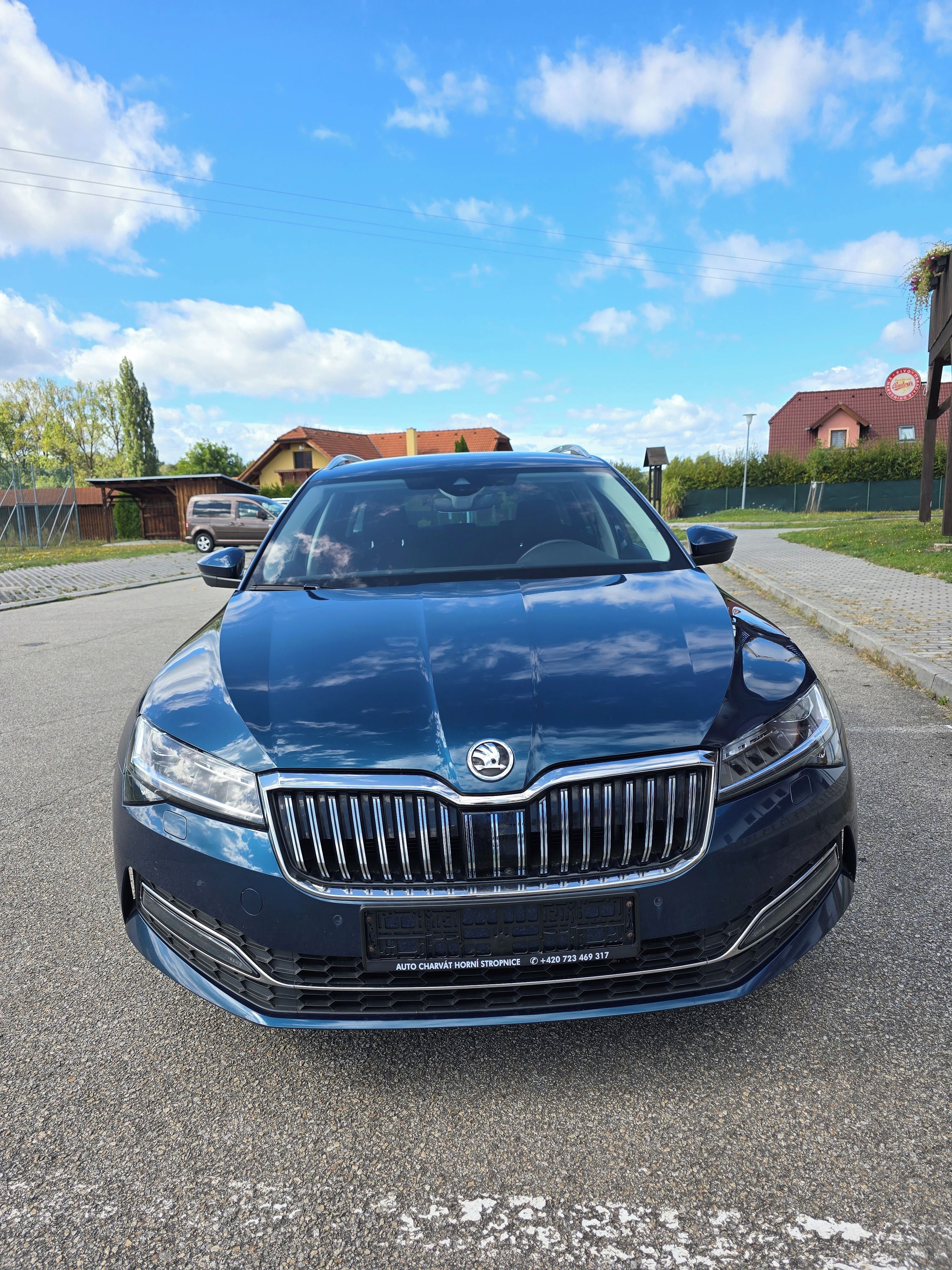 Škoda Superb, 2.0 TDI DSG/NAVI/TAŽNÉ odp.DPH - fotka 2