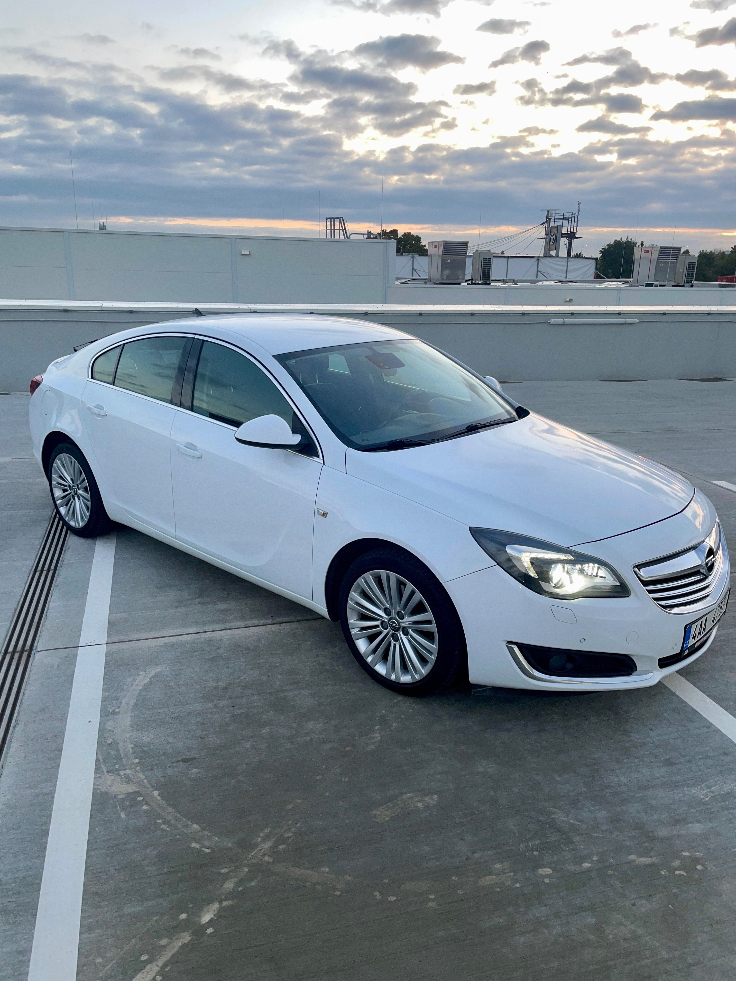 Opel Insignia, 2.0 CDTI 120Kw Aut, Bez Adblue - fotka 3