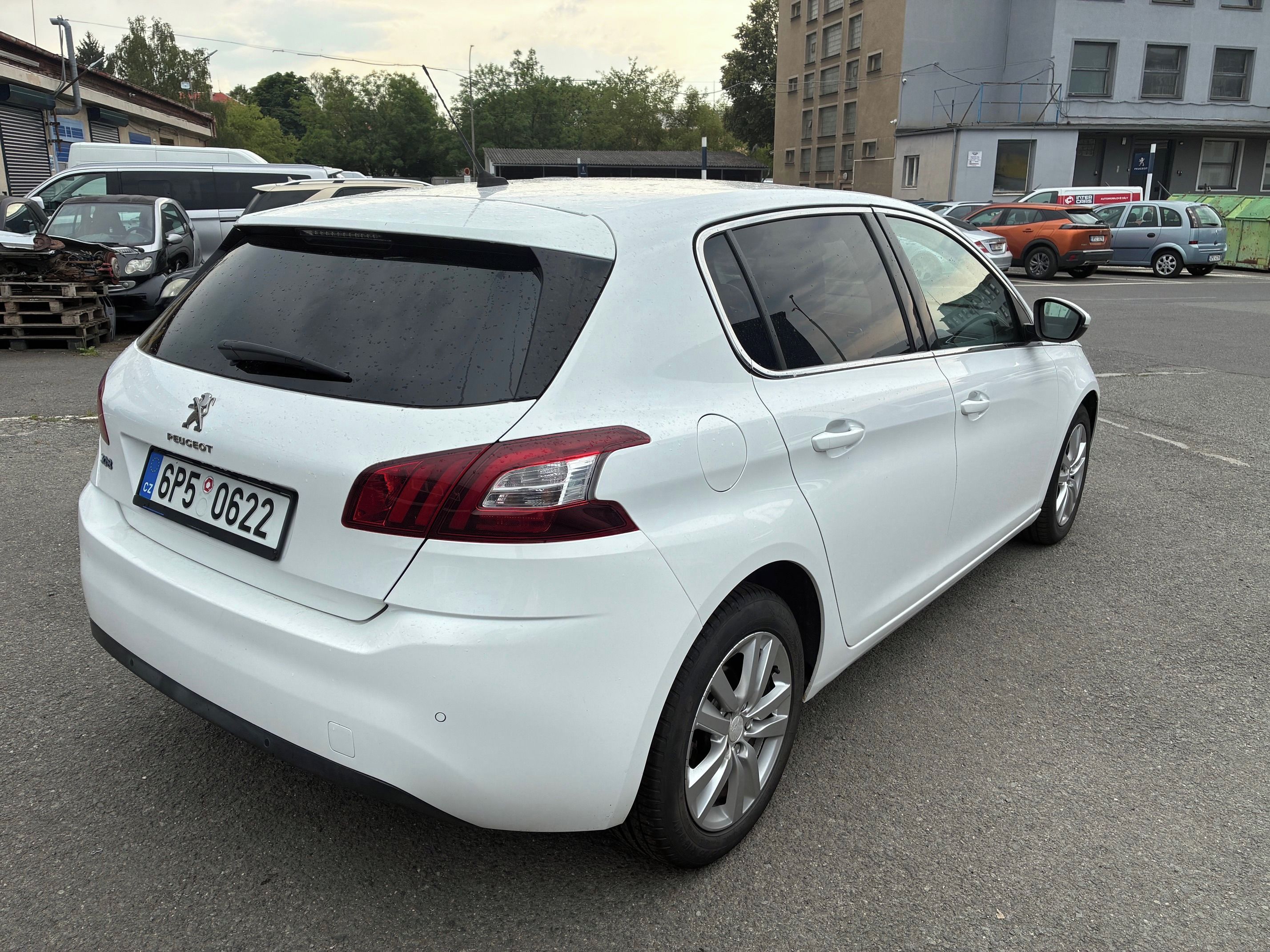 Peugeot 308, 1,2 PureTech Active Pack  110k - fotka 3