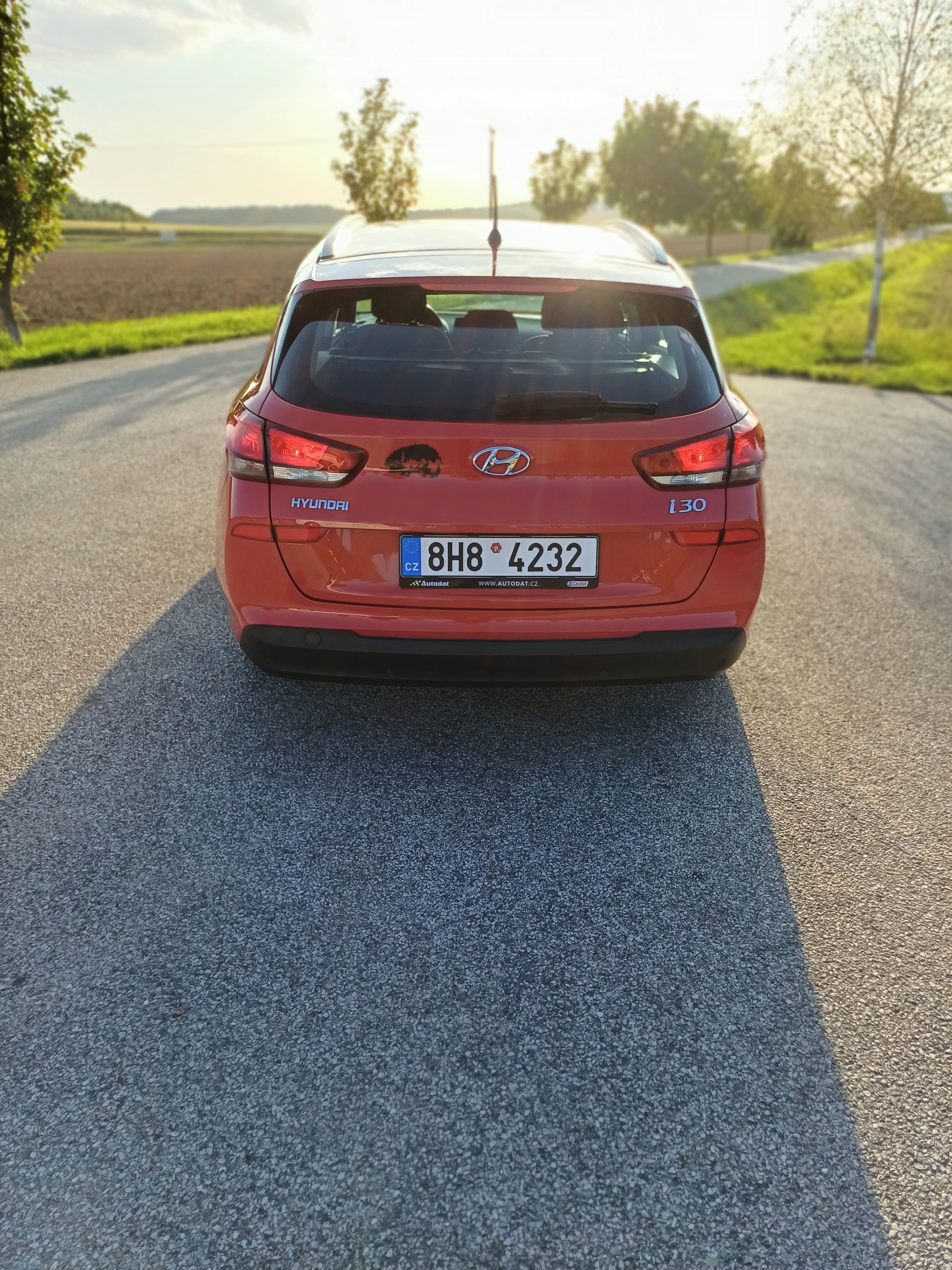 Hyundai i30, 1,0 T-GDI - fotka 4