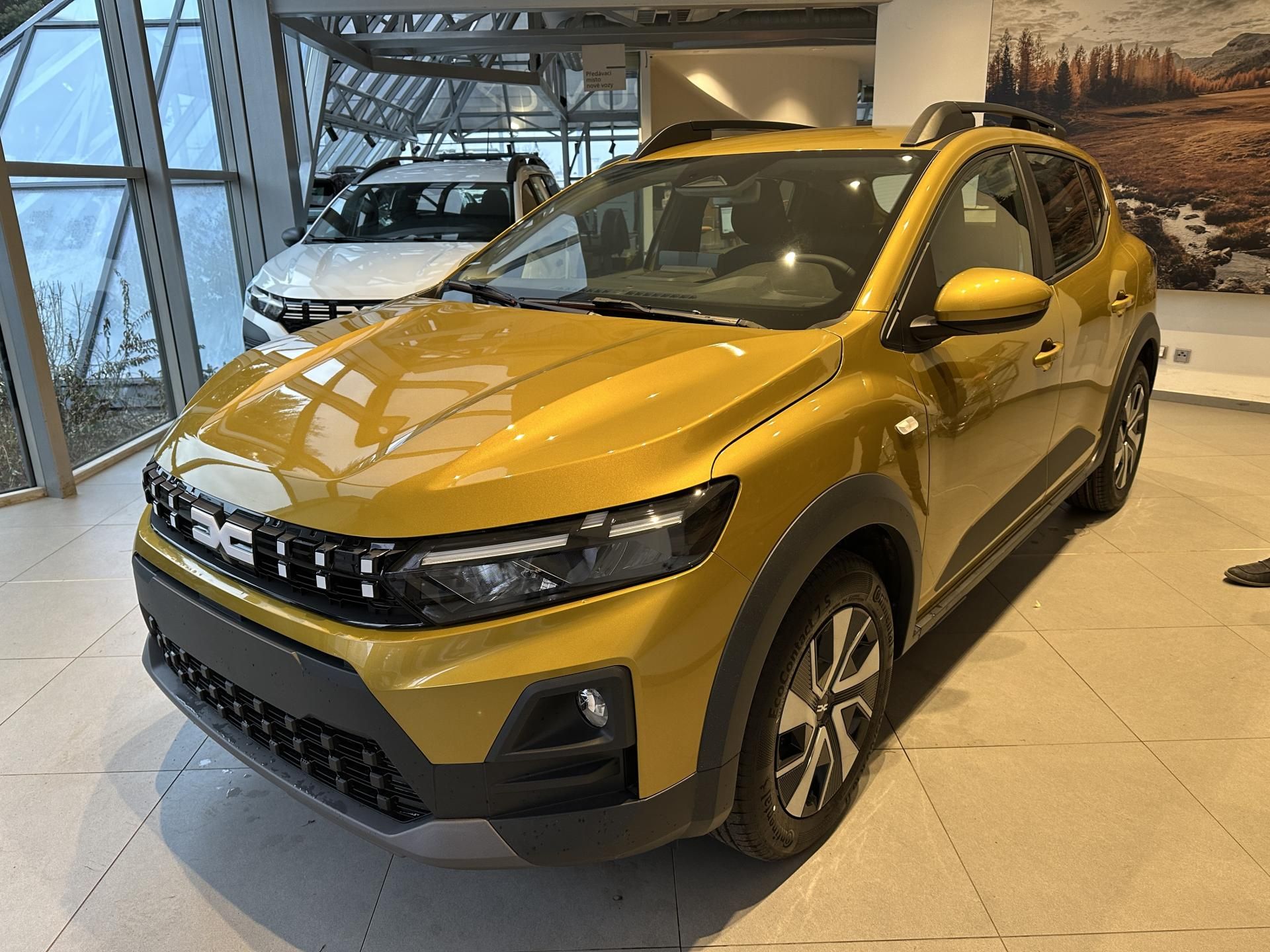 Dacia Sandero, STEPWAY HYBRID 155 - ŘÍJEN - fotka 6