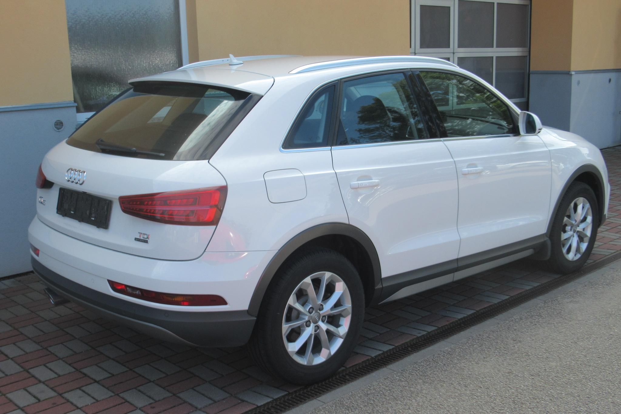 Audi Q3, 2.0 TDI QUATTRO NAVI TAŽNÉ - fotka 5