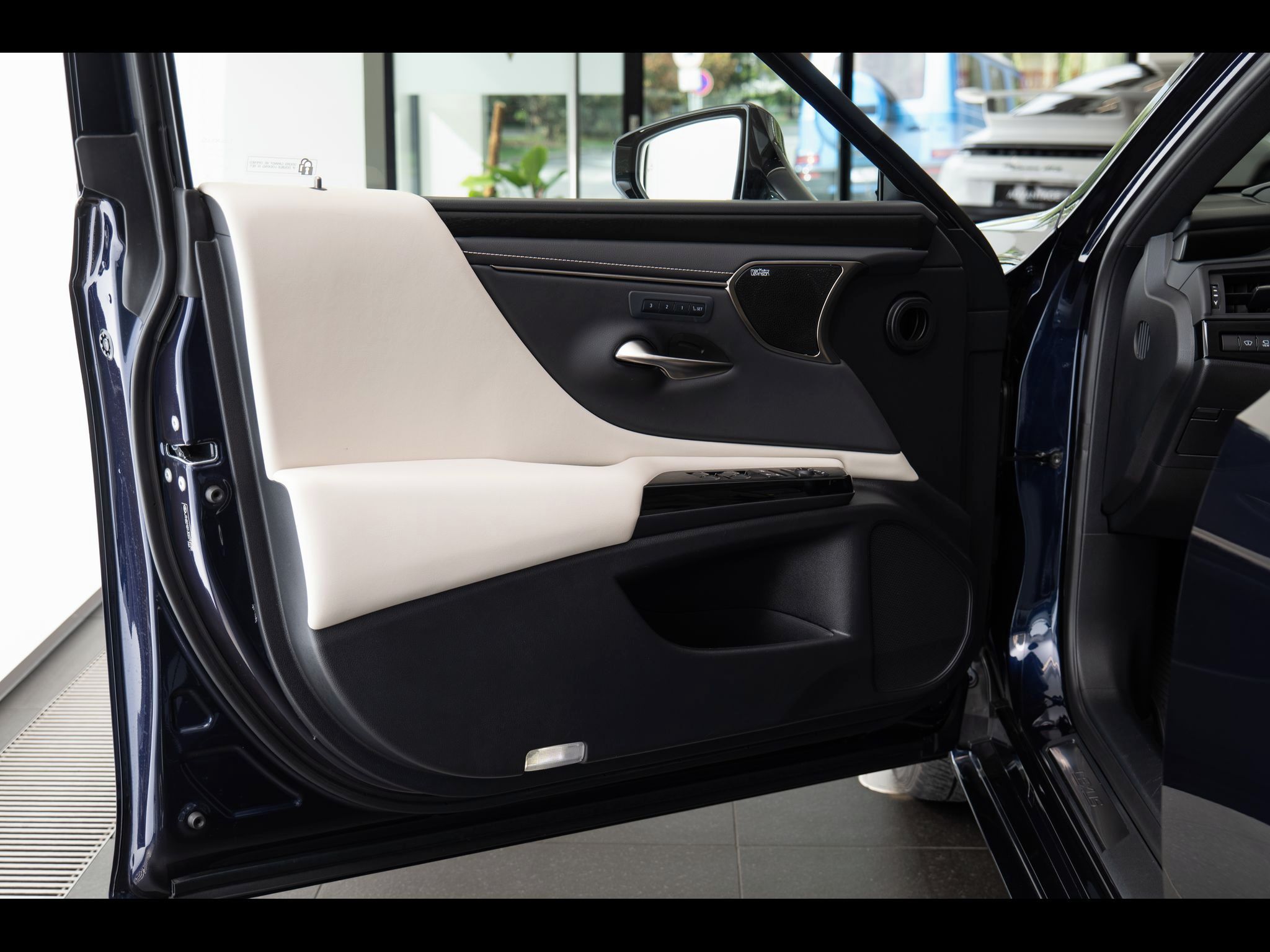 Lexus ES 300h, H/MarkLevinson/360/Vyhřívaná/V - fotka 5