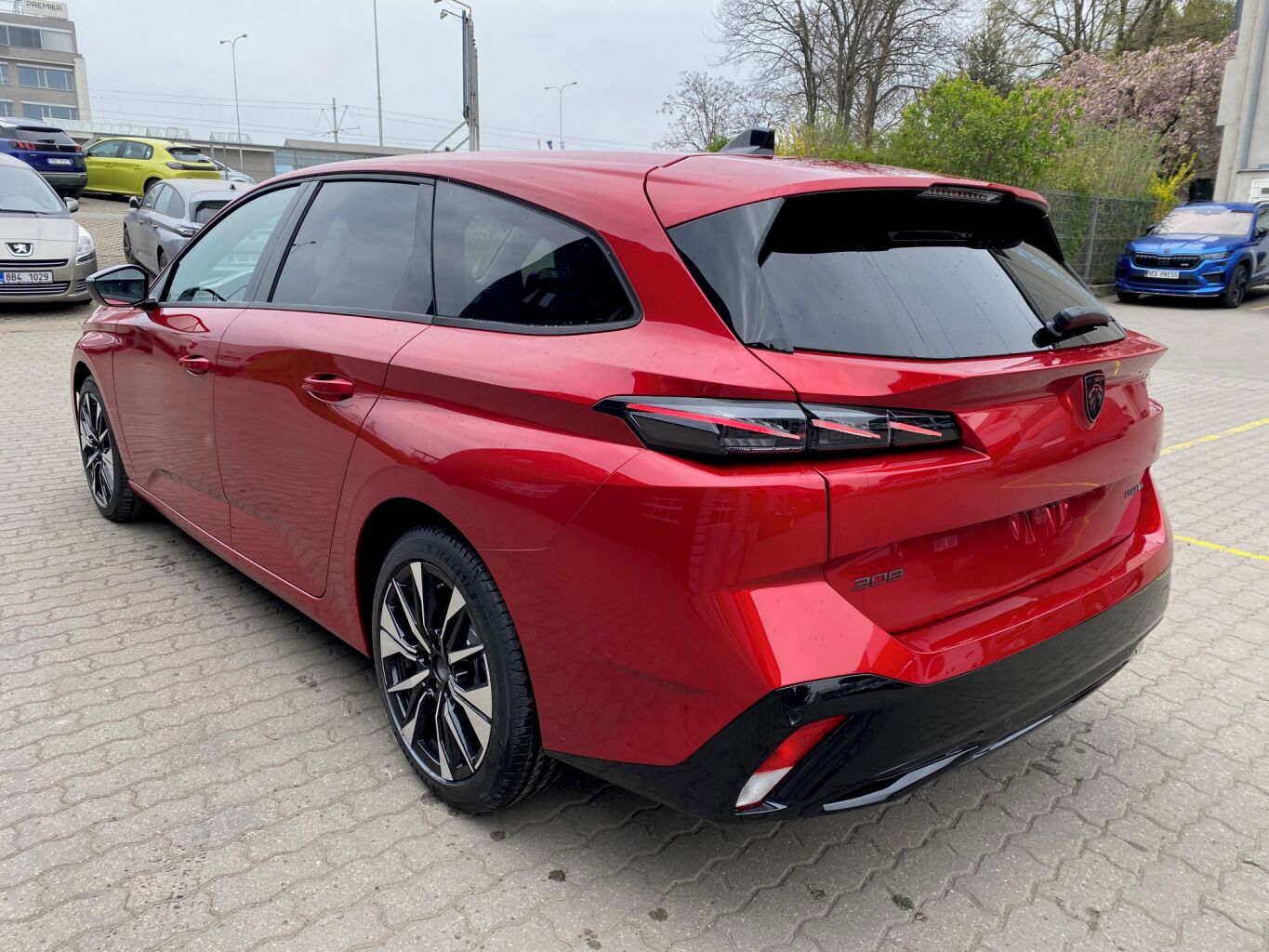 Peugeot 308, SW ALLURE BlueHDi 130 EAT8 - T - fotka 6