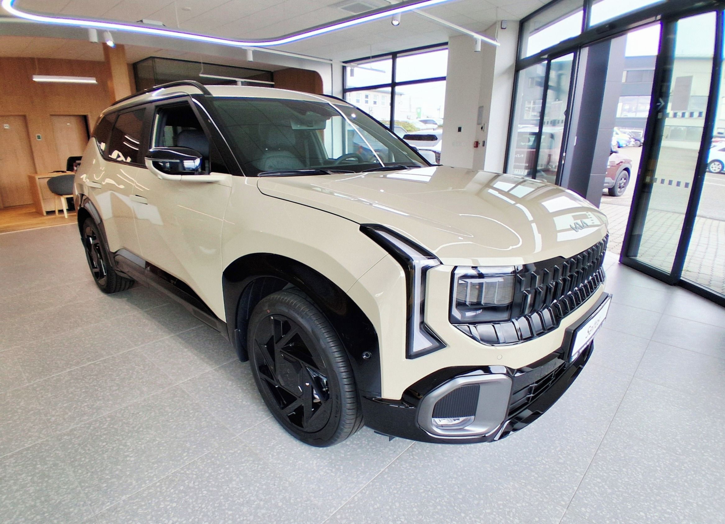 Kia Seltos - fotka 2