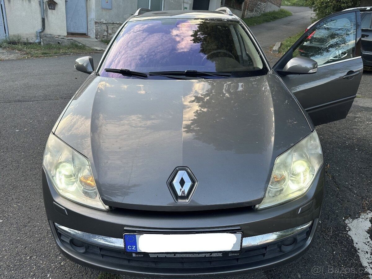Renault Laguna, III 2.0 dCi 127 kW, 189 tkm - fotka 2