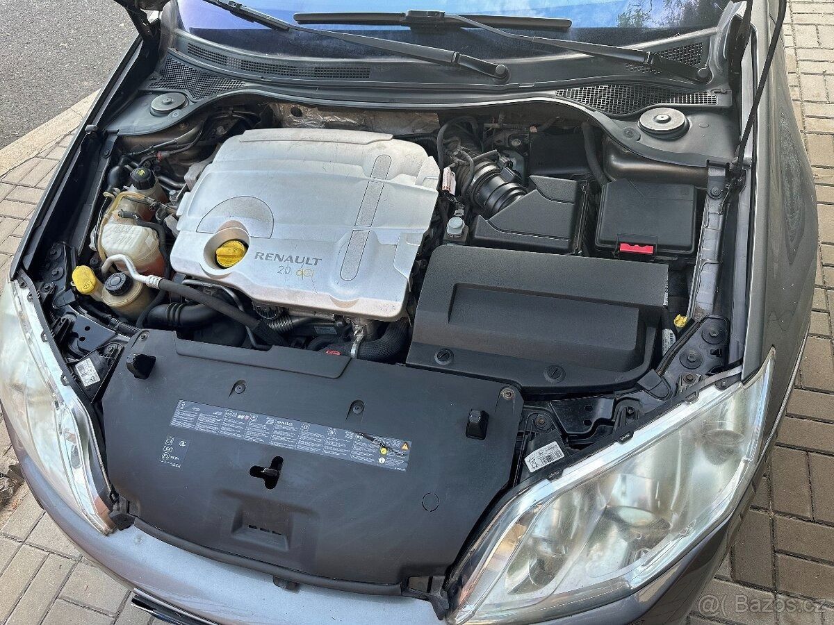 Renault Laguna, III 2.0 dCi 127 kW, 189 tkm - fotka 3