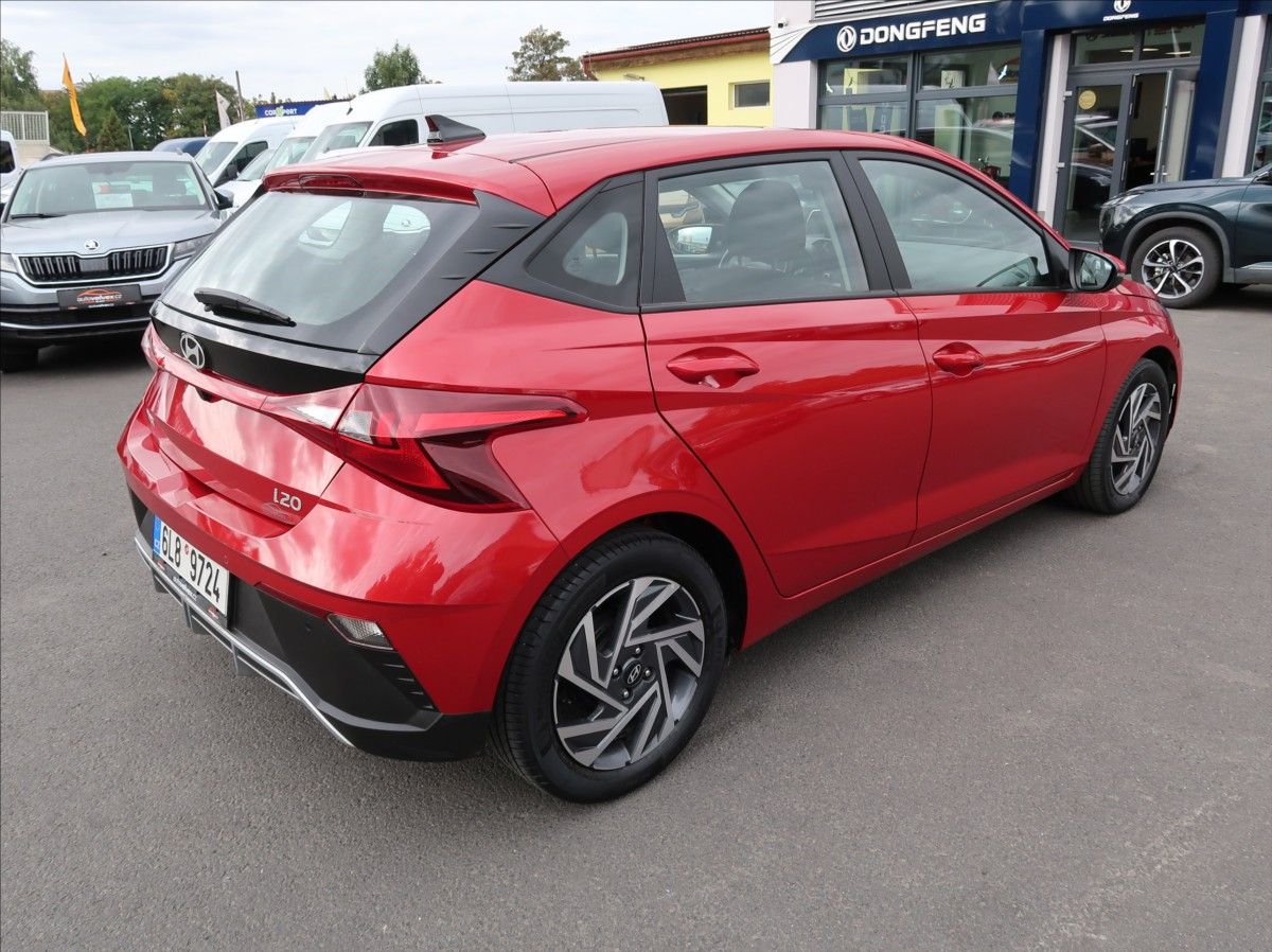 Hyundai i20, 1,2 i,57kW,1majČR,WaveWinter - fotka 3