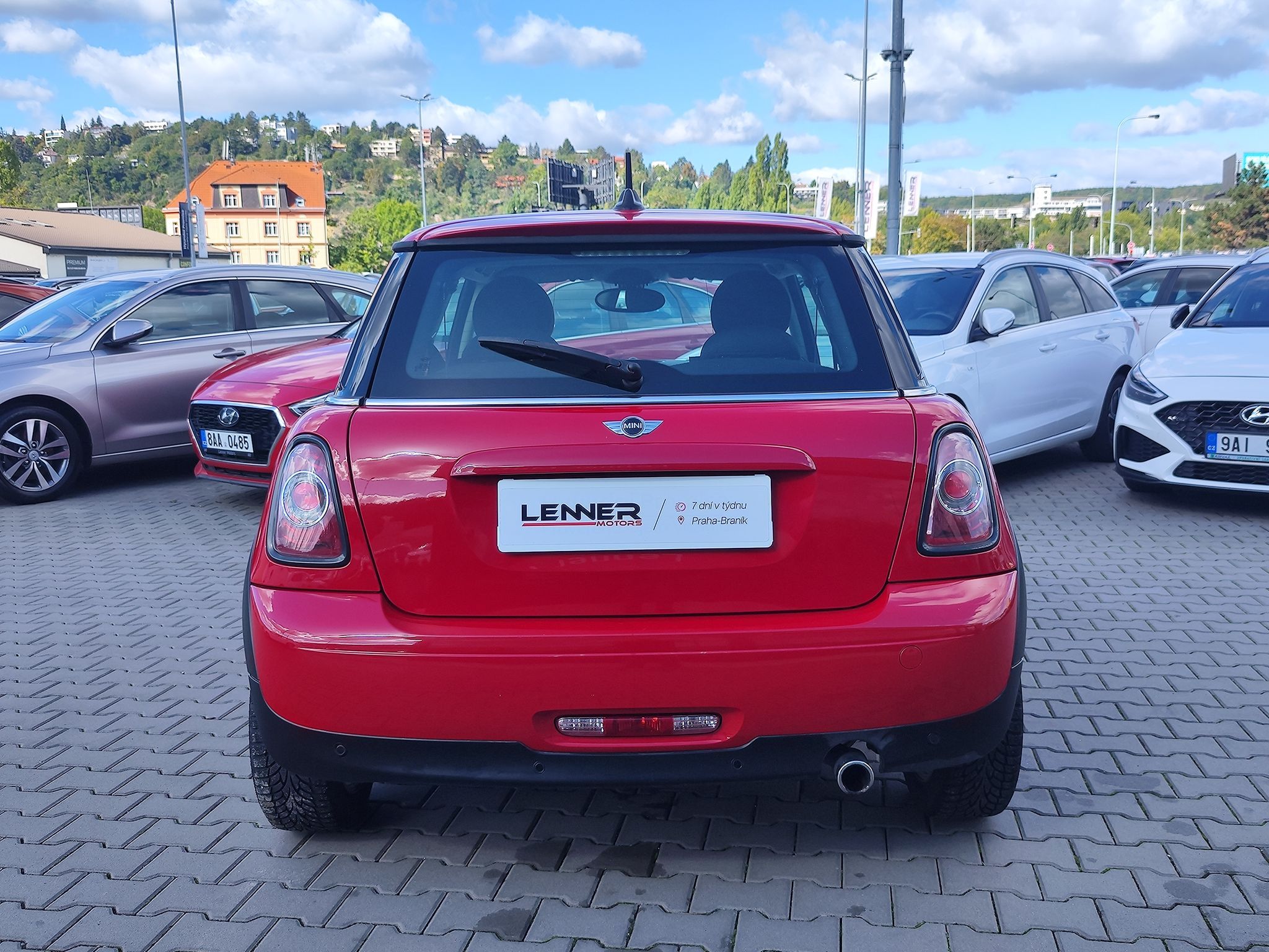 Mini Cooper, 1.6/90kW PANO,NAVI - fotka 6
