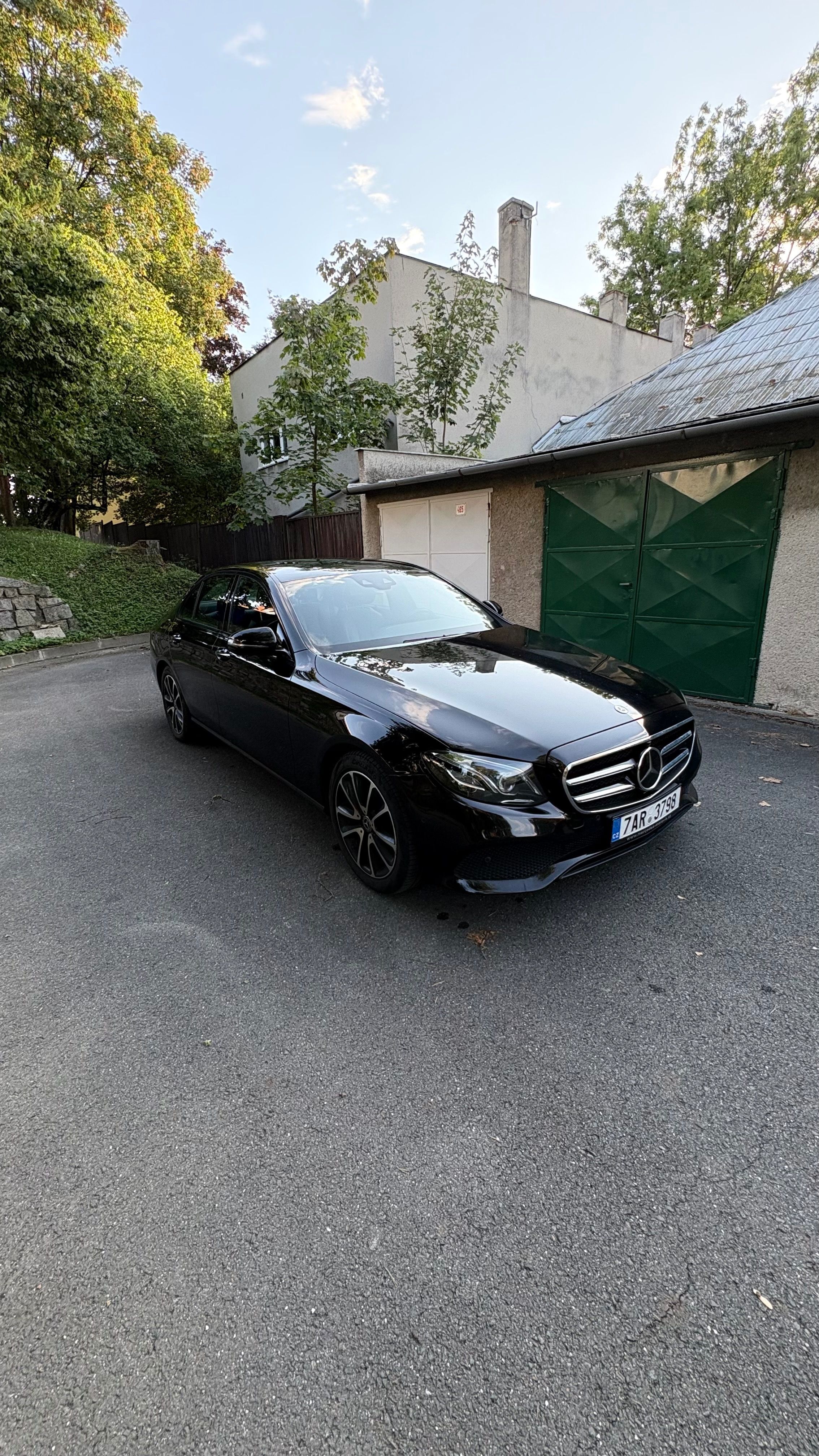 Mercedes-Benz Třídy E, 220 D 4MATIC - fotka 5