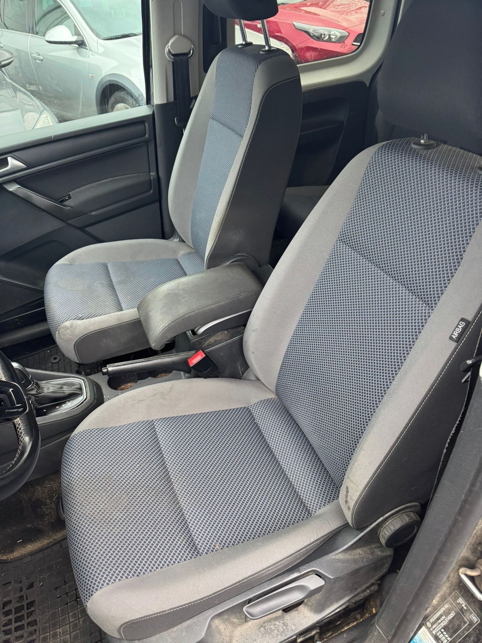 Volkswagen Caddy - fotka 4