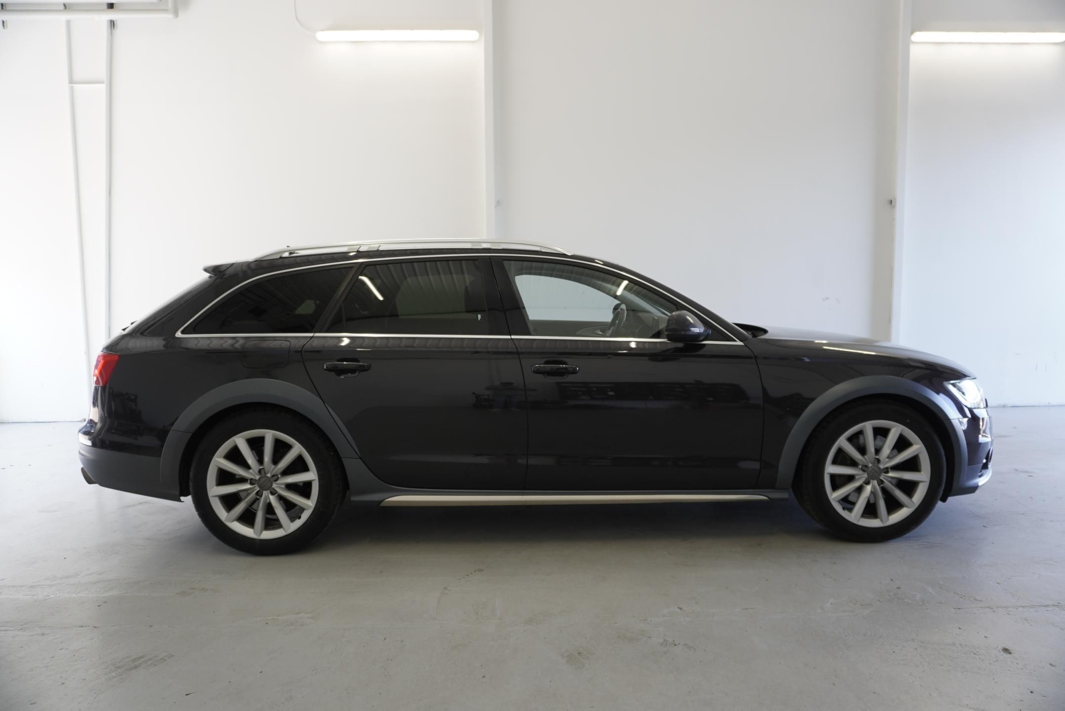 Audi A6 allroad, 3.0 TDi S LINE QUTTRO AUTOMAT - fotka 6