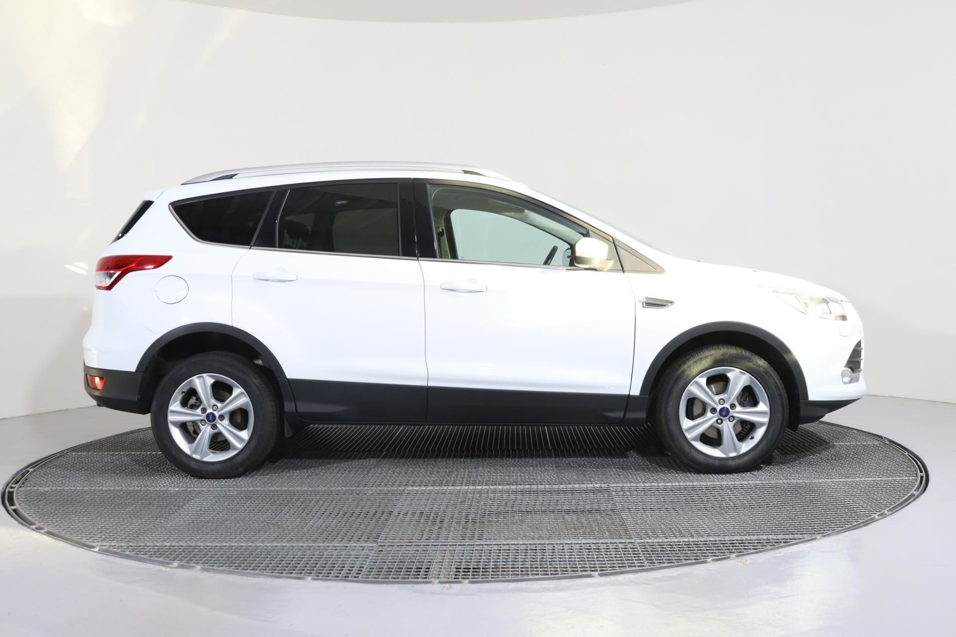 Ford Kuga, 1,5 ECOBOOST TREND - fotka 3