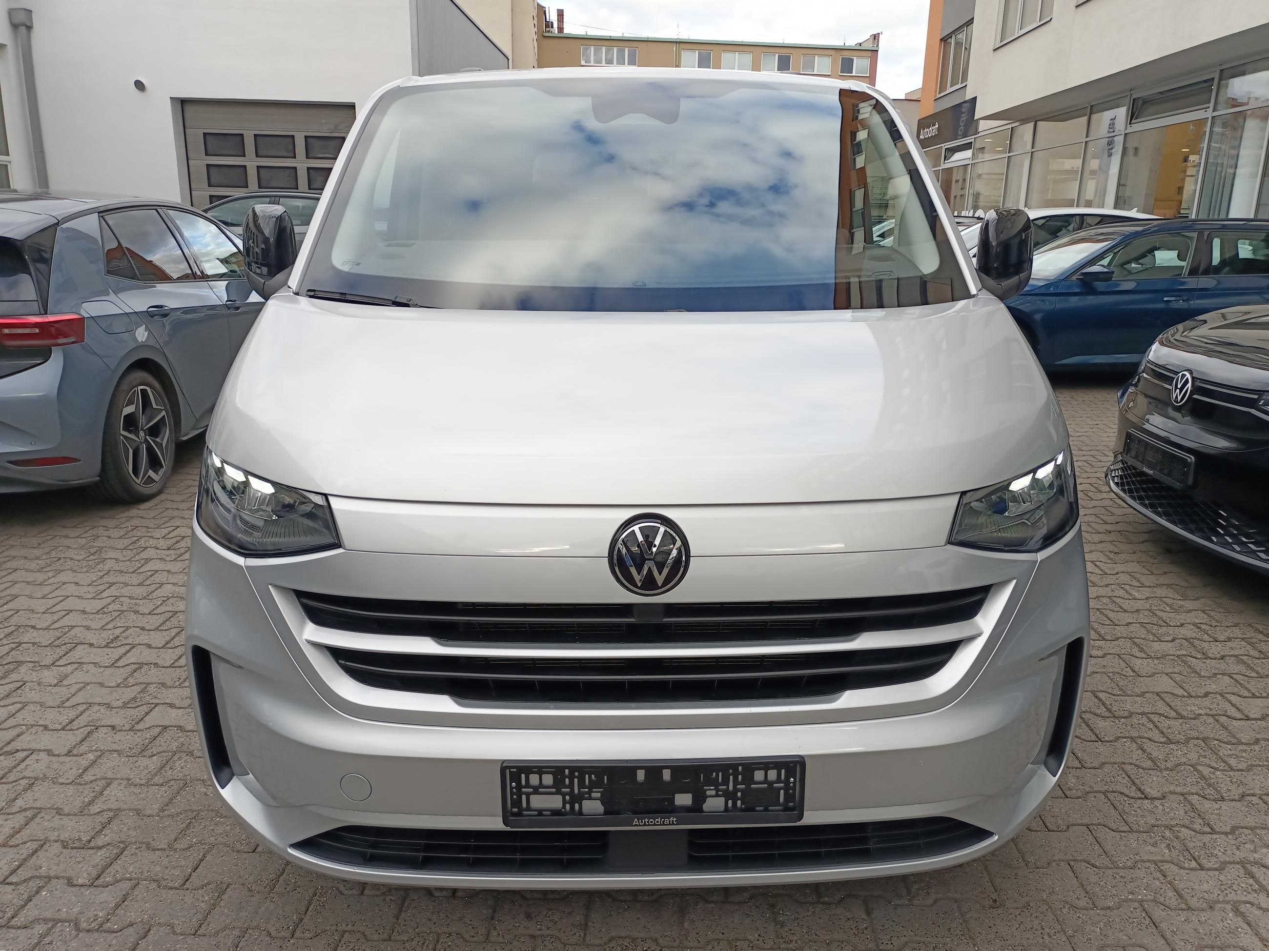 Volkswagen Caravelle, 2.0 TDI 110kW DSG / 9-Míst - fotka 2