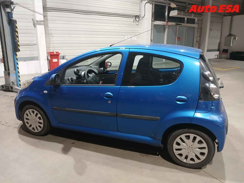 Citroën C1, 1.0i,1.maj - fotka 2