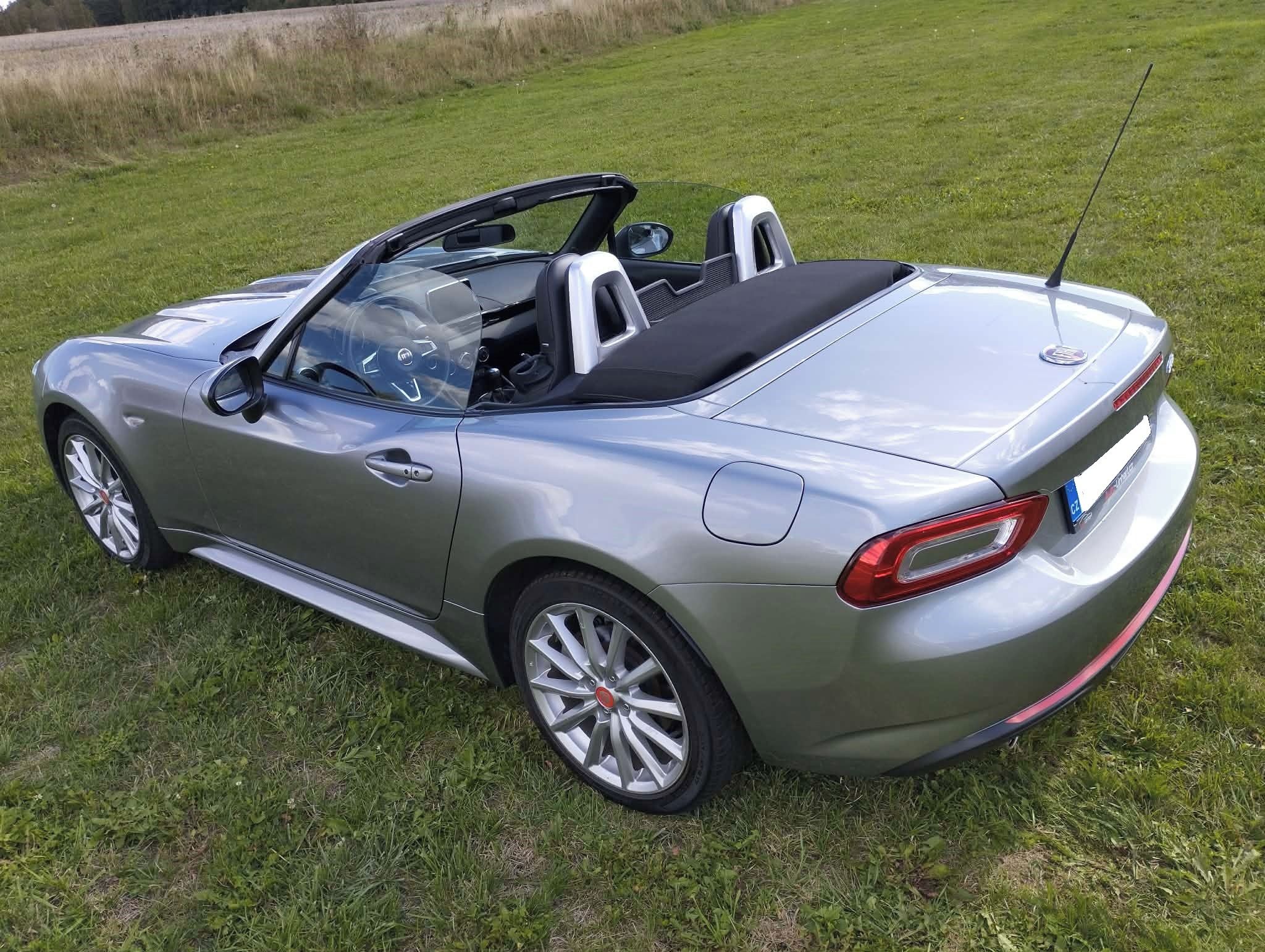 Fiat 124 Spider, 1.4T MULTIAIR LUSSO - fotka 5