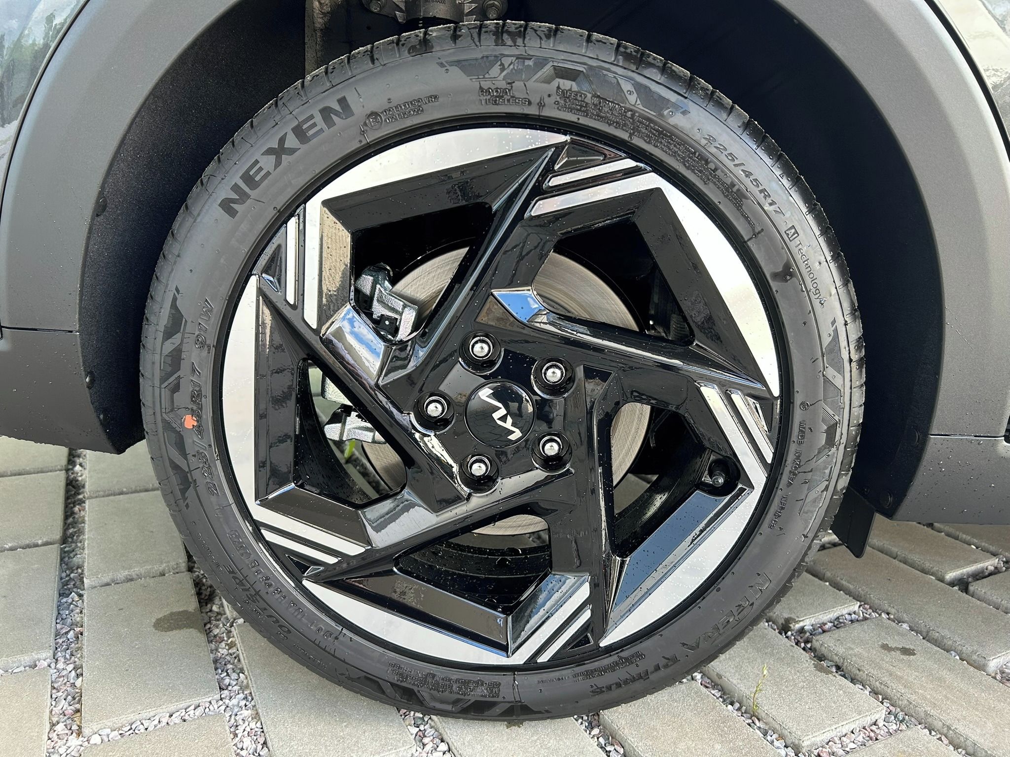 Kia K4, SW 1.6T 110kW TOP+17"+Harman - fotka 4