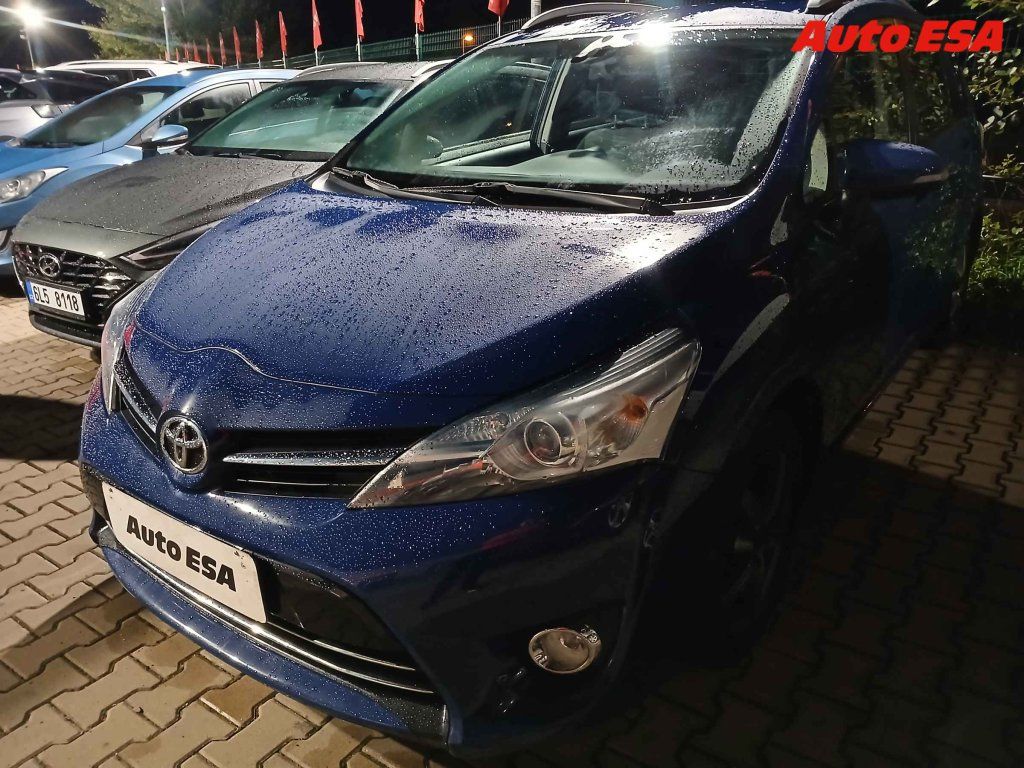 Toyota Verso, 1.8i,1.maj,ČR,autoAC,temp