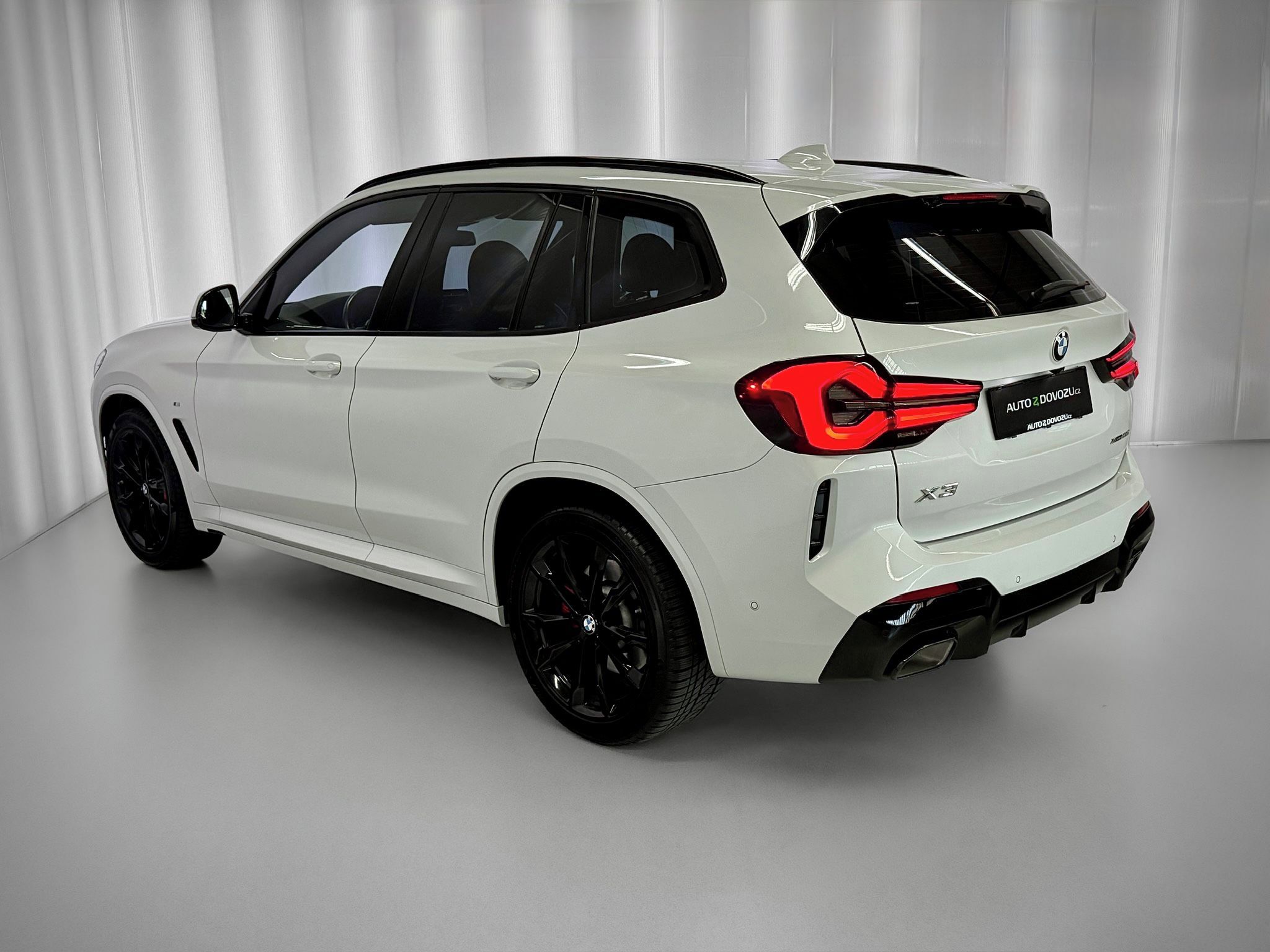 BMW X3, 2.0d xDrive M-PAKET, H&K, KEYL - fotka 4