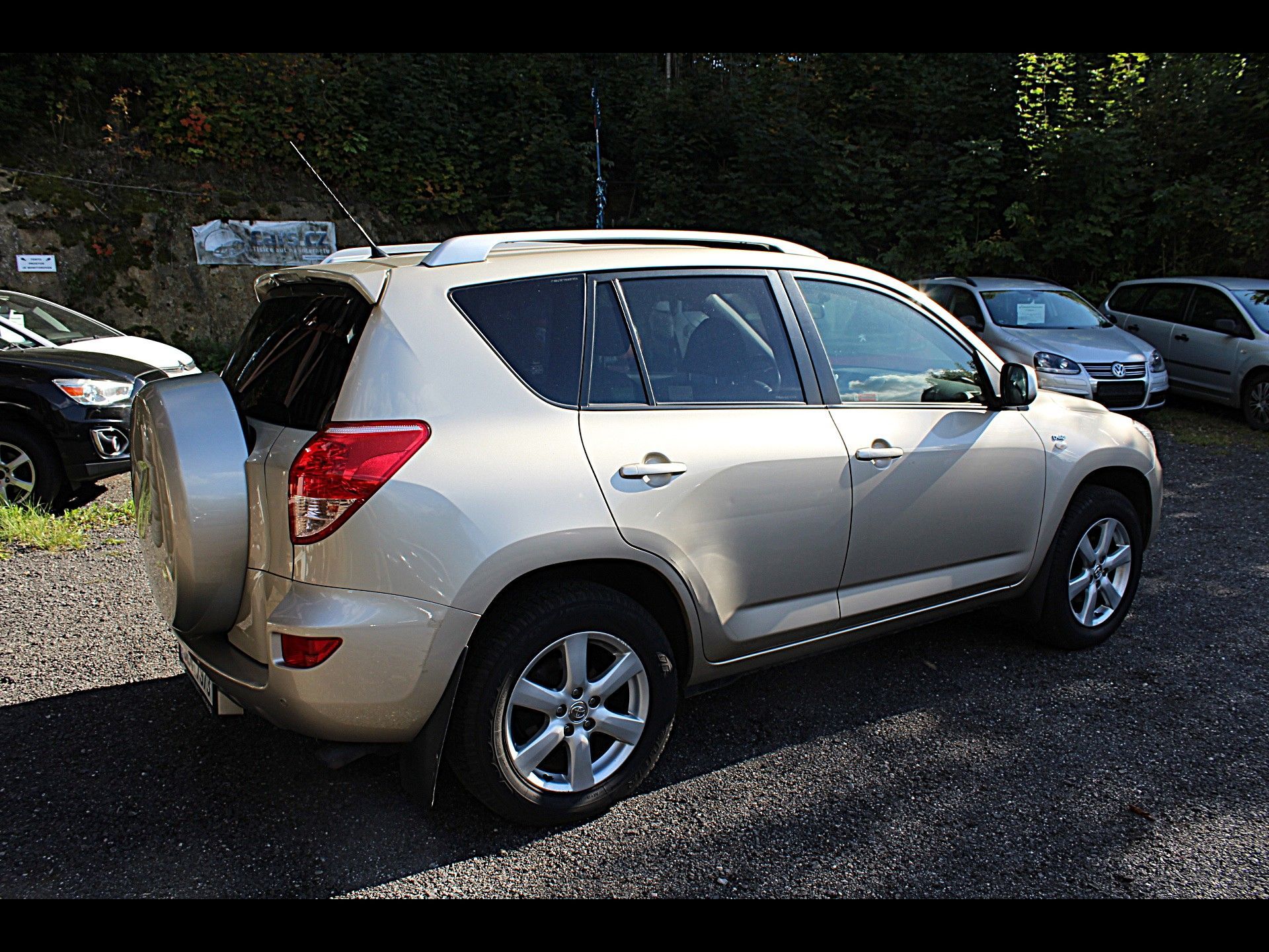 Toyota Rav4, 2.2 D-4D Edition - fotka 6