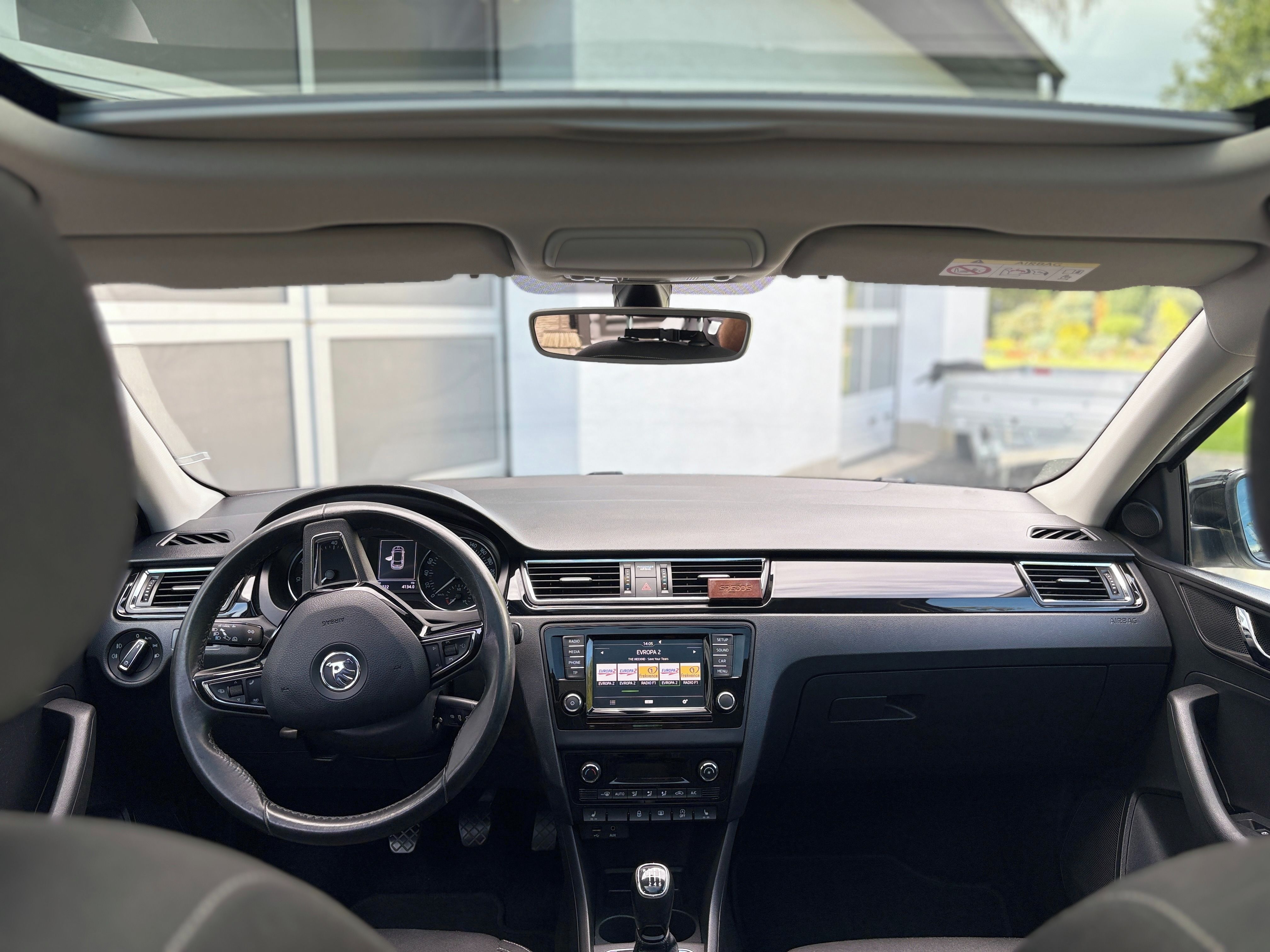 Škoda Rapid, Škoda RAPID STYLE 1.2tsi PANO - fotka 2