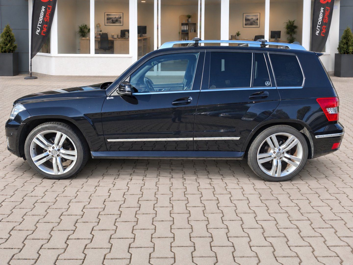 Mercedes-Benz GLK, 320CDI 165kW 4MATIC -NOVÉ V ČR - fotka 5