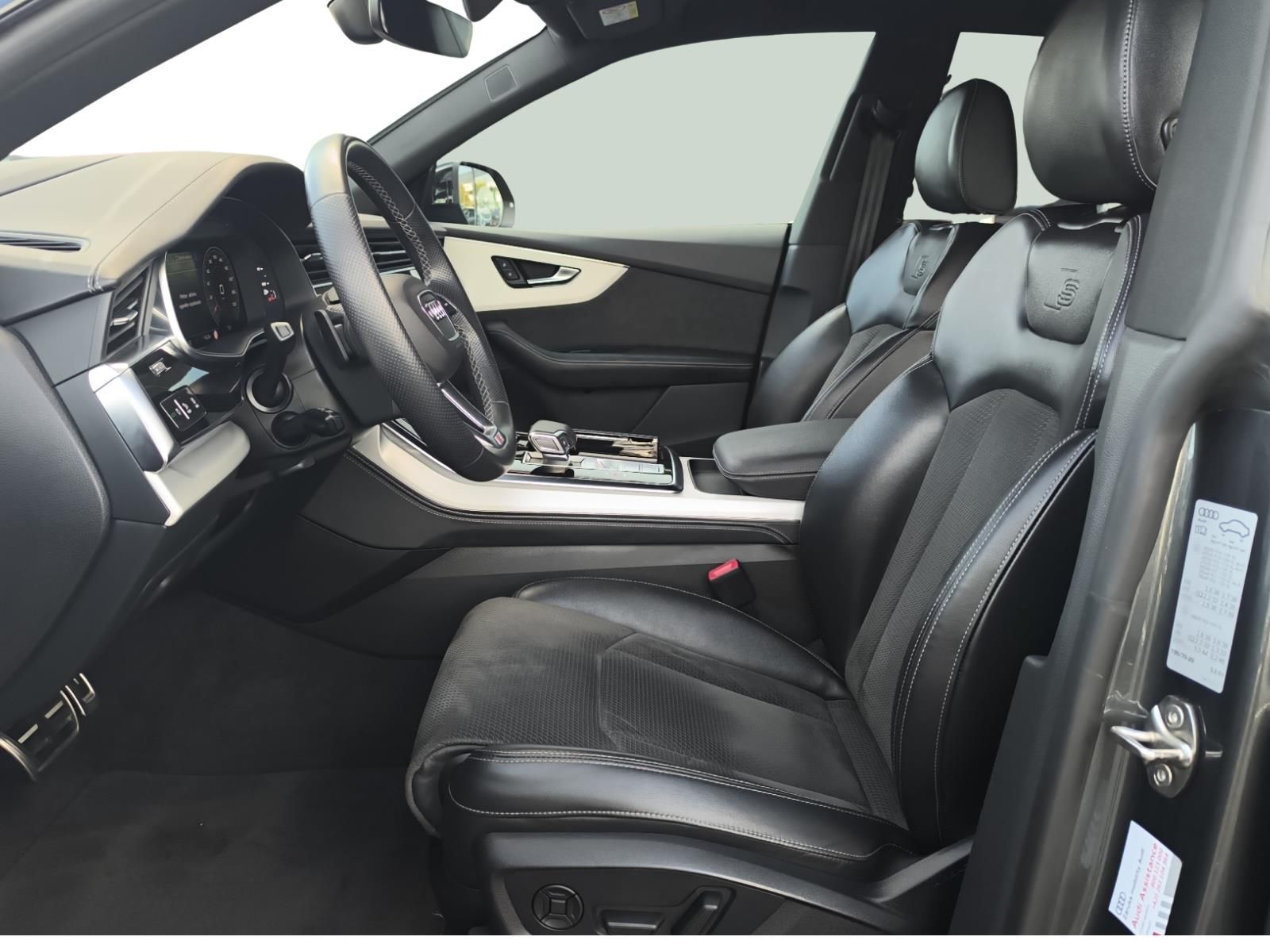 Audi Q8, 3.0 TFSi S-Line - fotka 6
