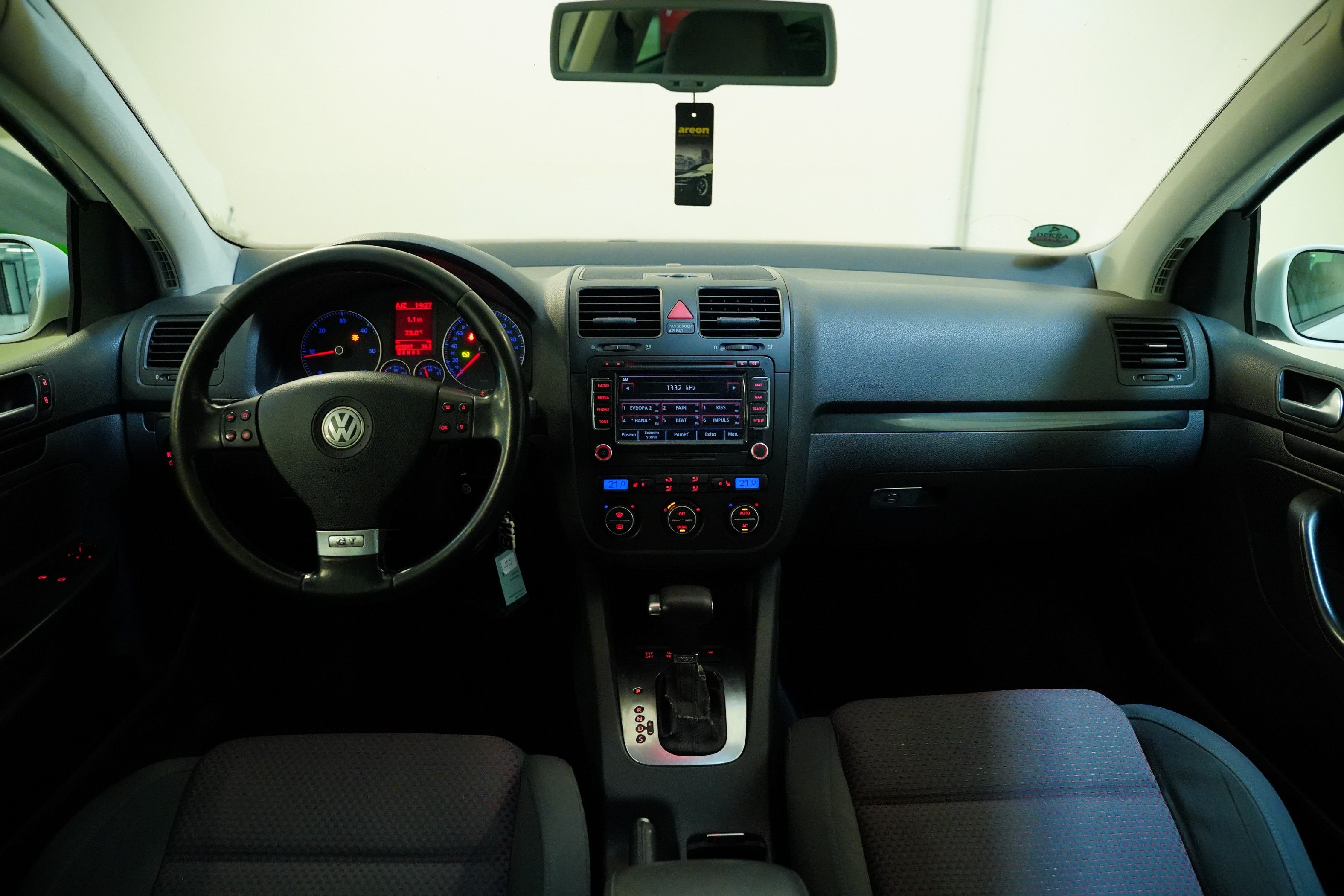 Volkswagen Golf, 2.0TDi 125KW - fotka 5