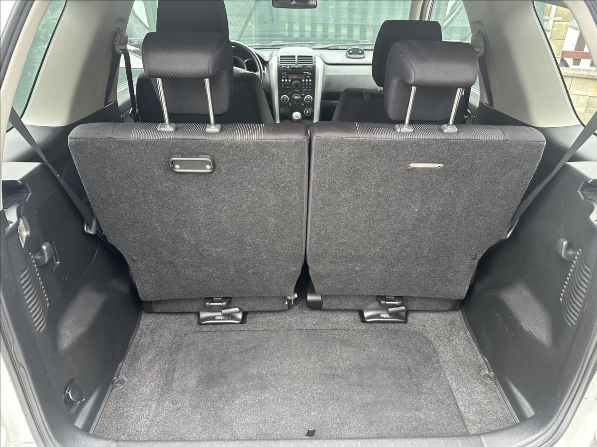 Suzuki Grand Vitara, 1,6 4x4 1.majitel - fotka 5