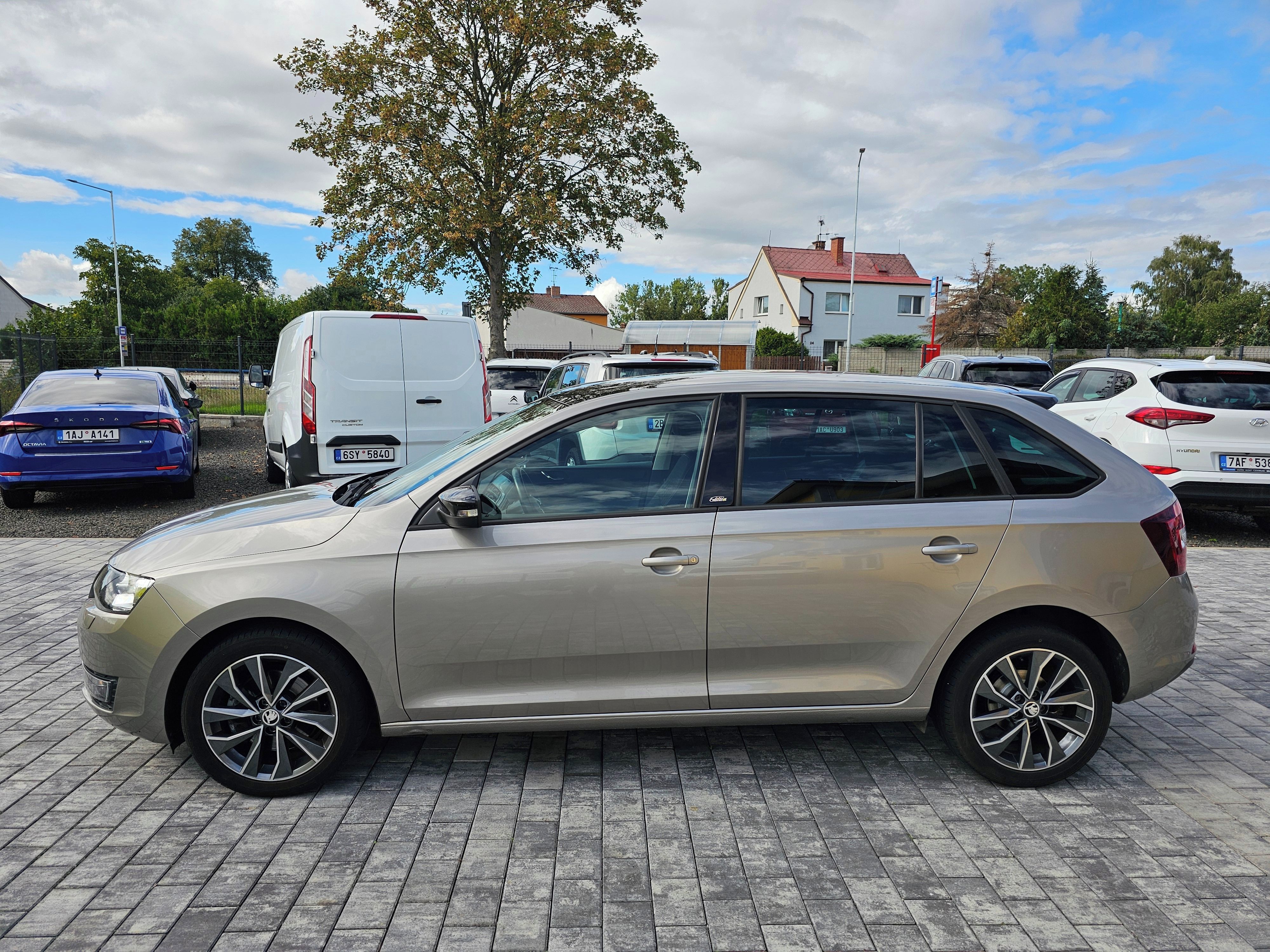 Škoda Rapid, 1.2 TSI 81kw, Style, Panorama - fotka 4