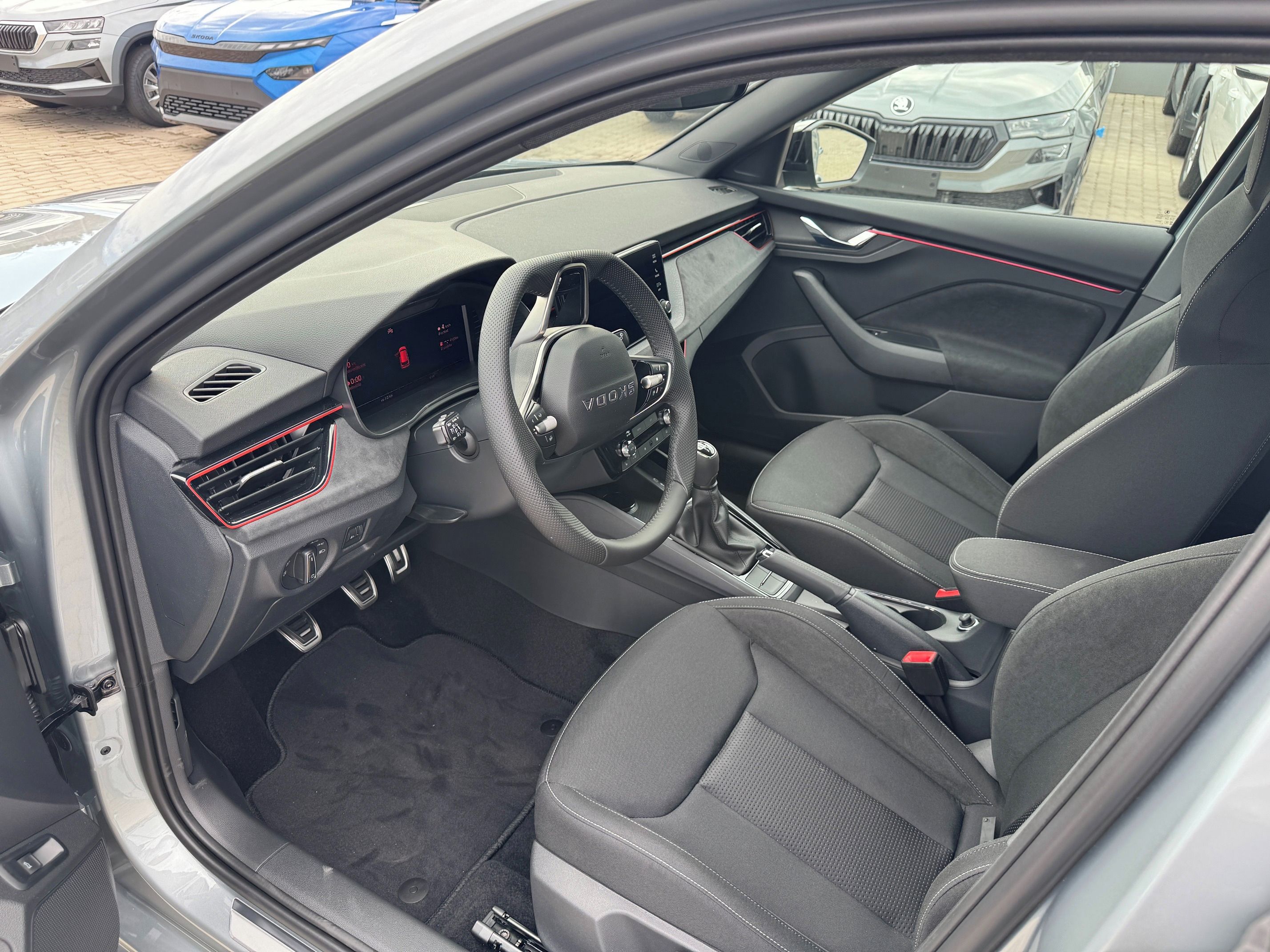 Škoda Kamiq, Dynamic 1.0 TSI 85 KW - fotka 4