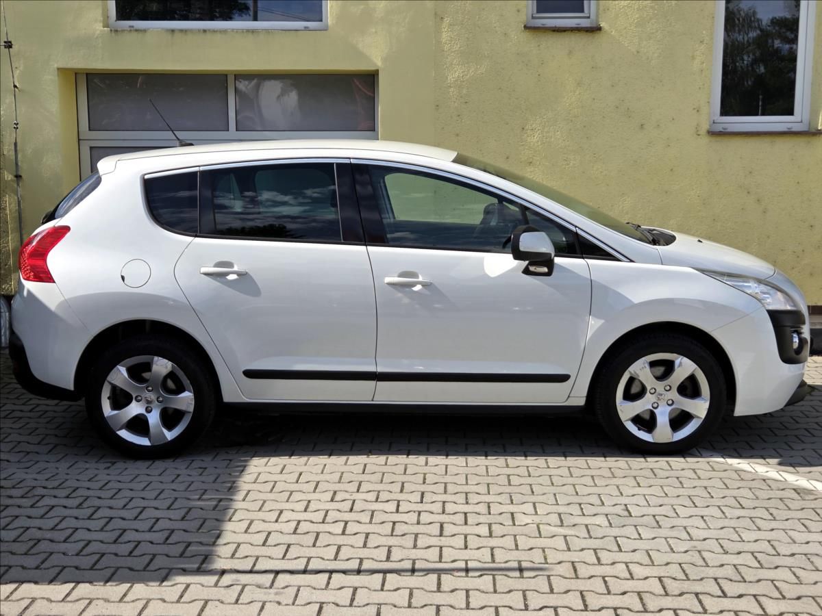 Peugeot 3008, 2,0 HDi 120kW A/T *SERV.KNÍŽKA - fotka 6