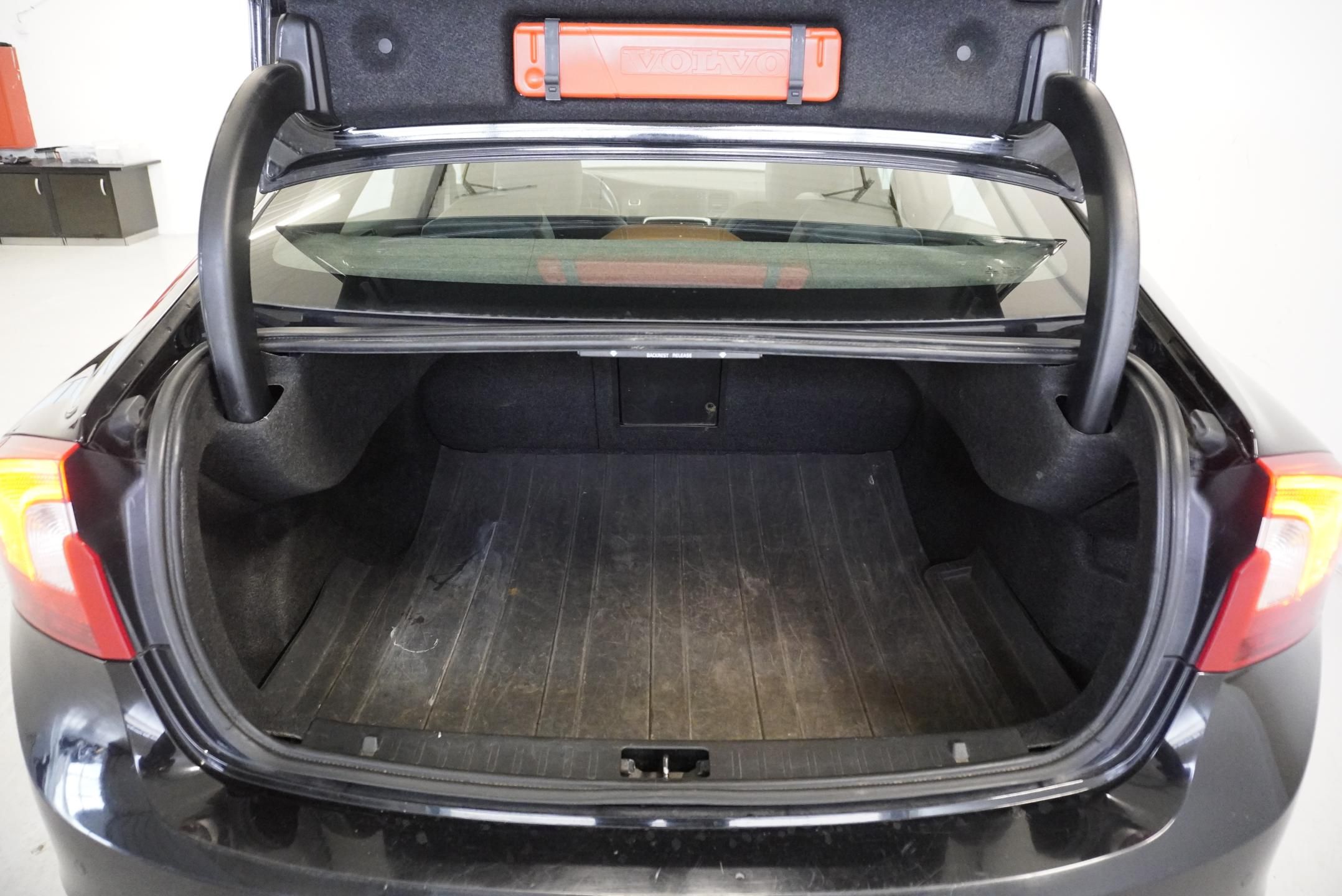 Volvo S60, D5 AUTOMAT - fotka 6