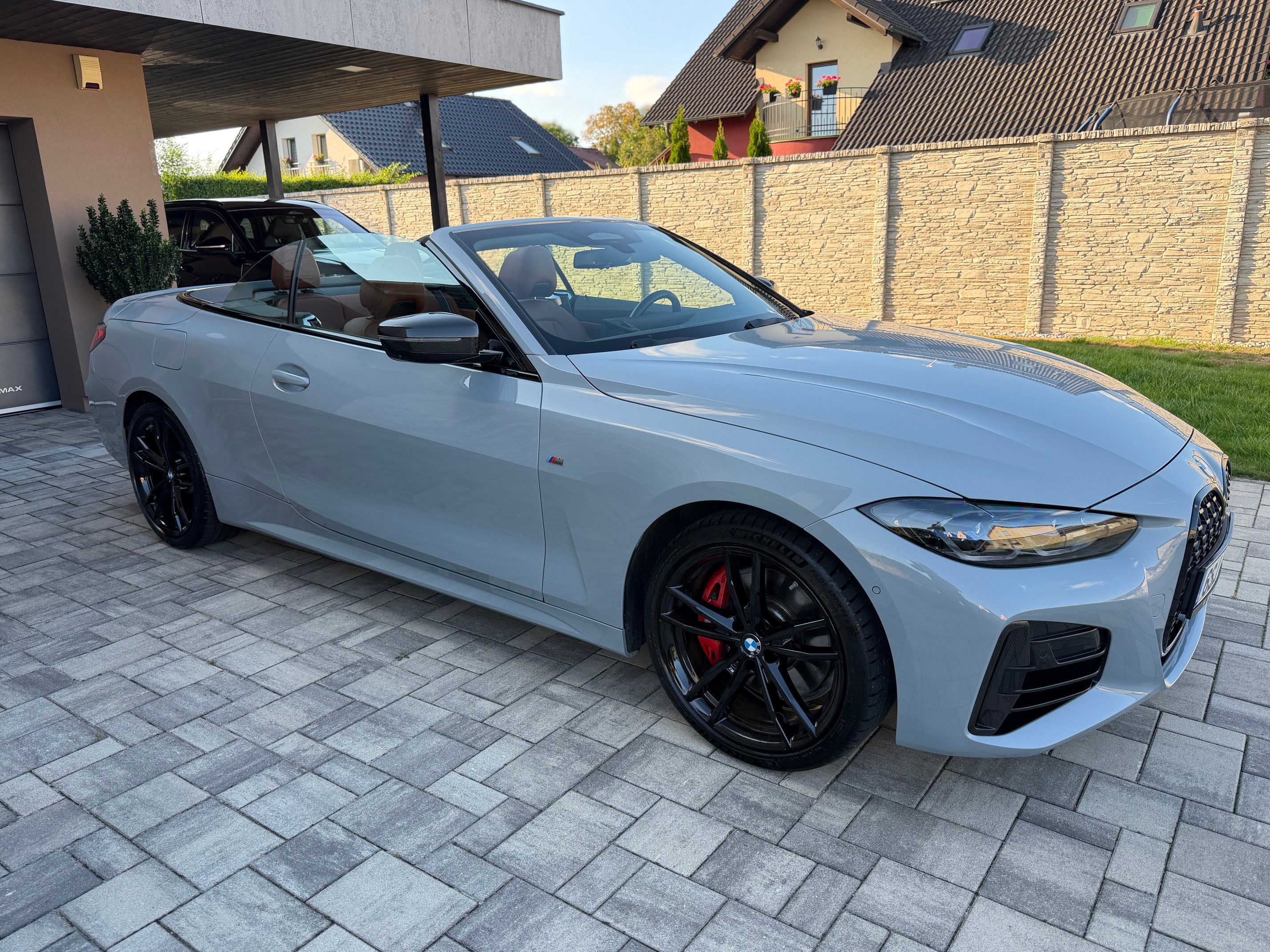BMW Řada 4, M440i Xdrive Cabrio HarmanKar - fotka 3