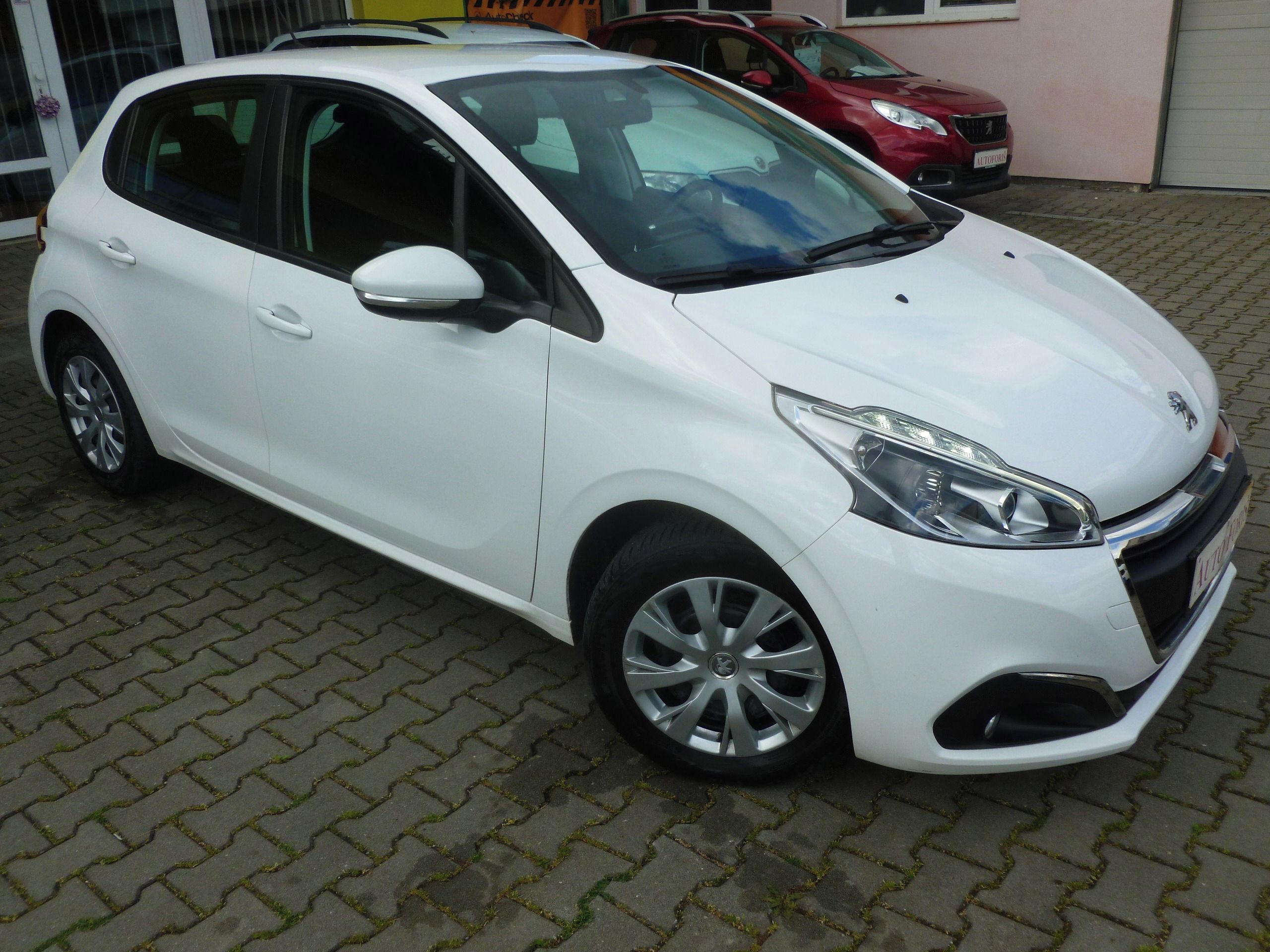 Peugeot 208, 1.2/CZ/NAVI/KAMERA/PoROZVODECH - fotka 6
