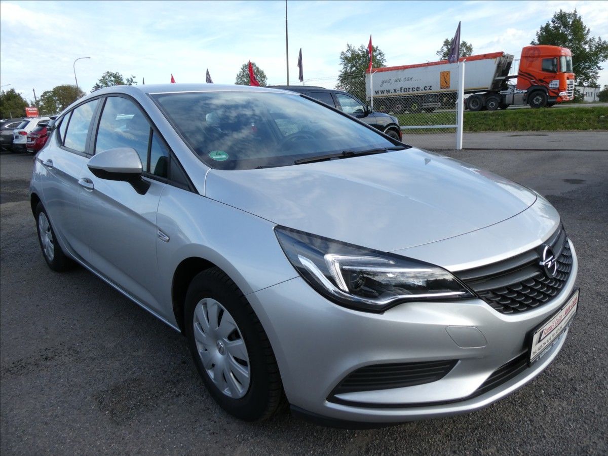 Opel Astra, 1,4 i 74kW 2x kola, serviska