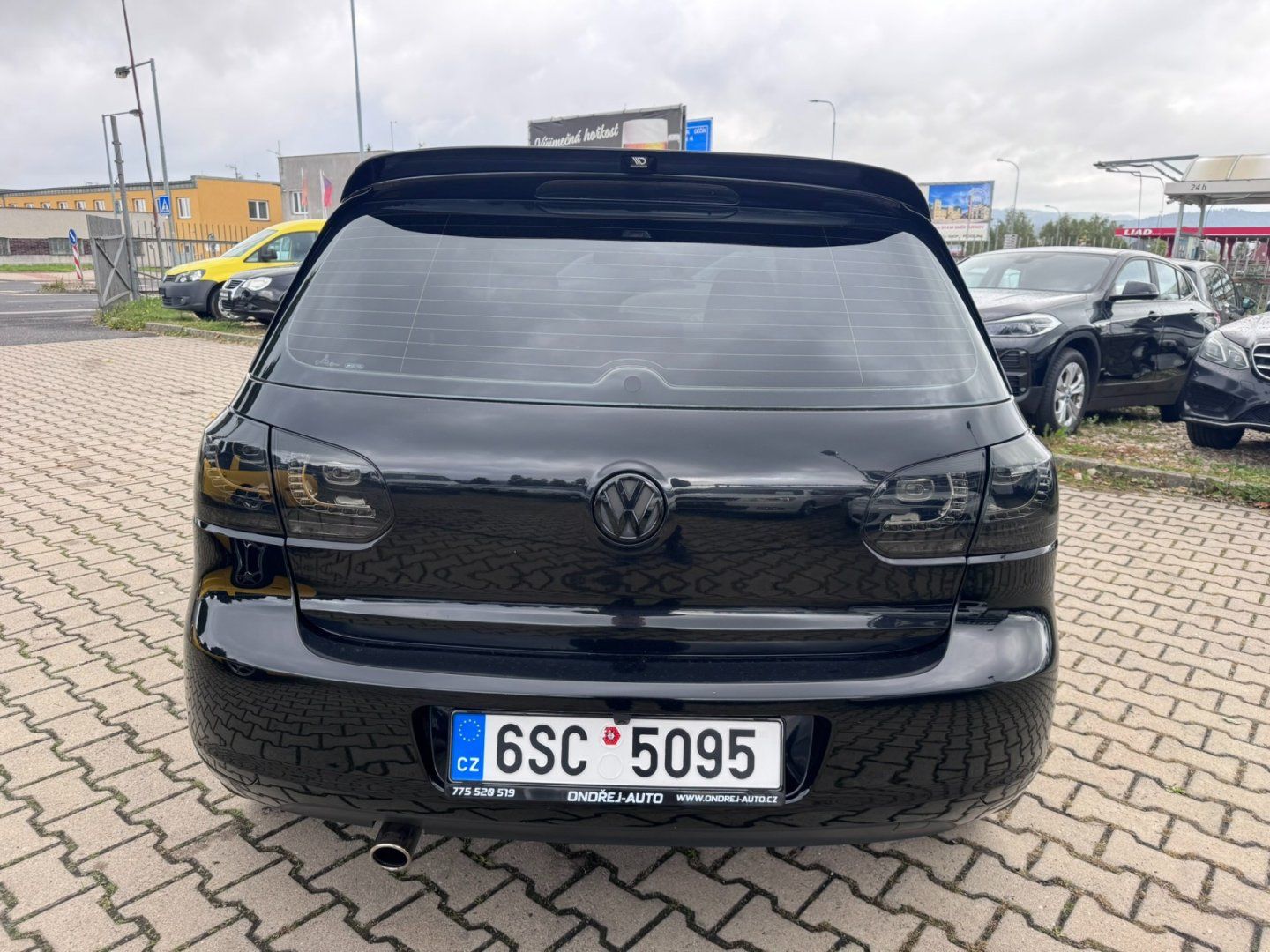 Volkswagen Golf, 1,4i 59 KW BRZDY PNEU LAK - fotka 5