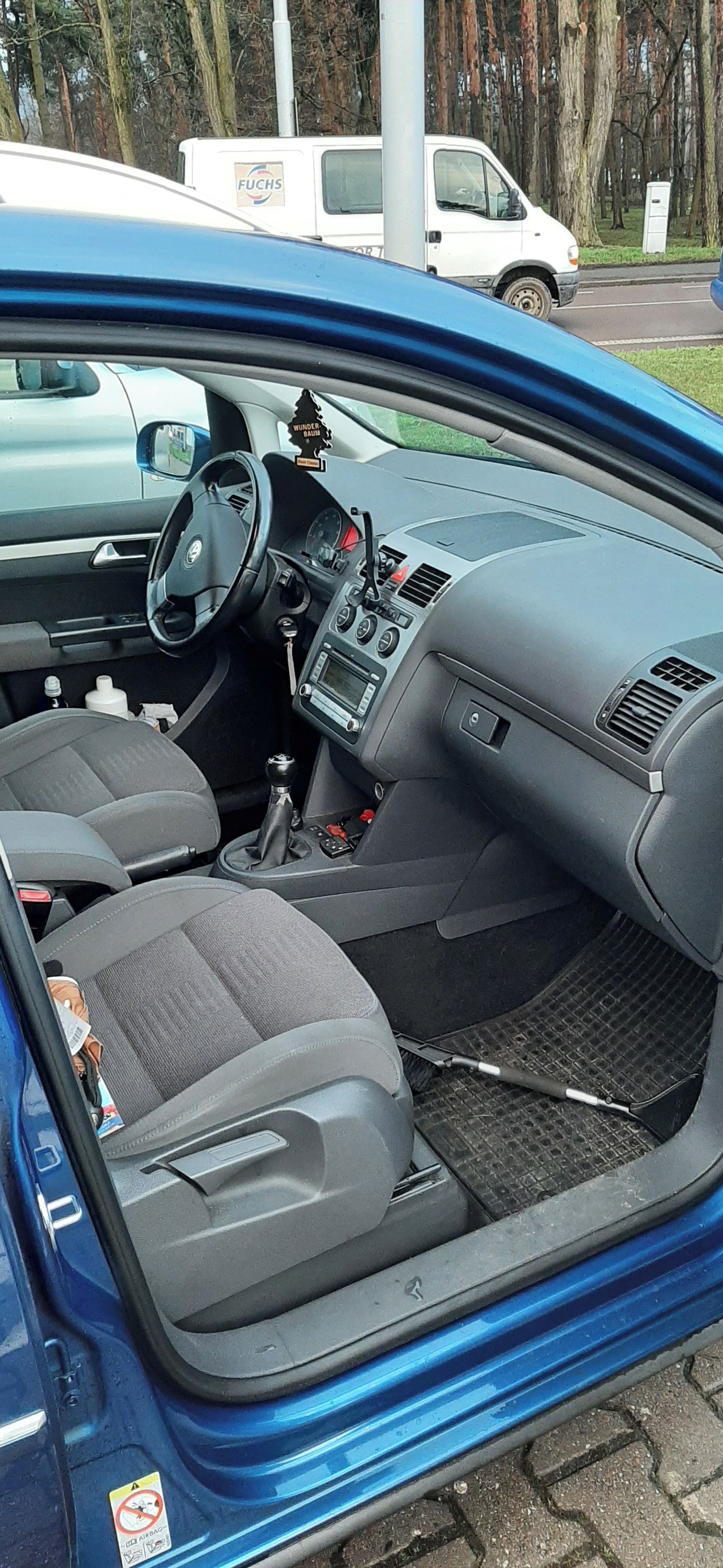 Volkswagen Touran, 2.0 Eco Fuel - fotka 4